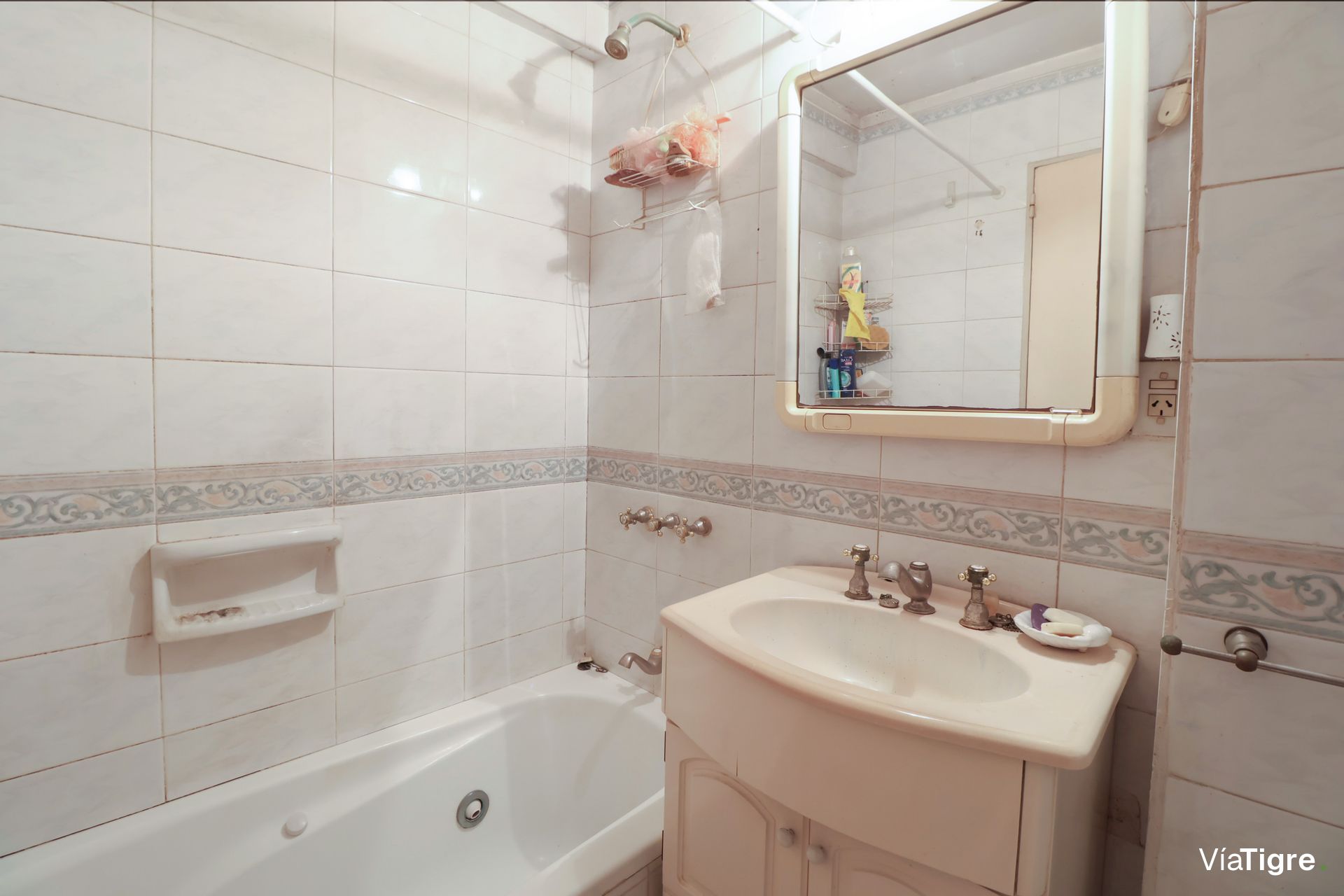 Venta de dpto 3 amb. Apto crédito - Florida Mitre