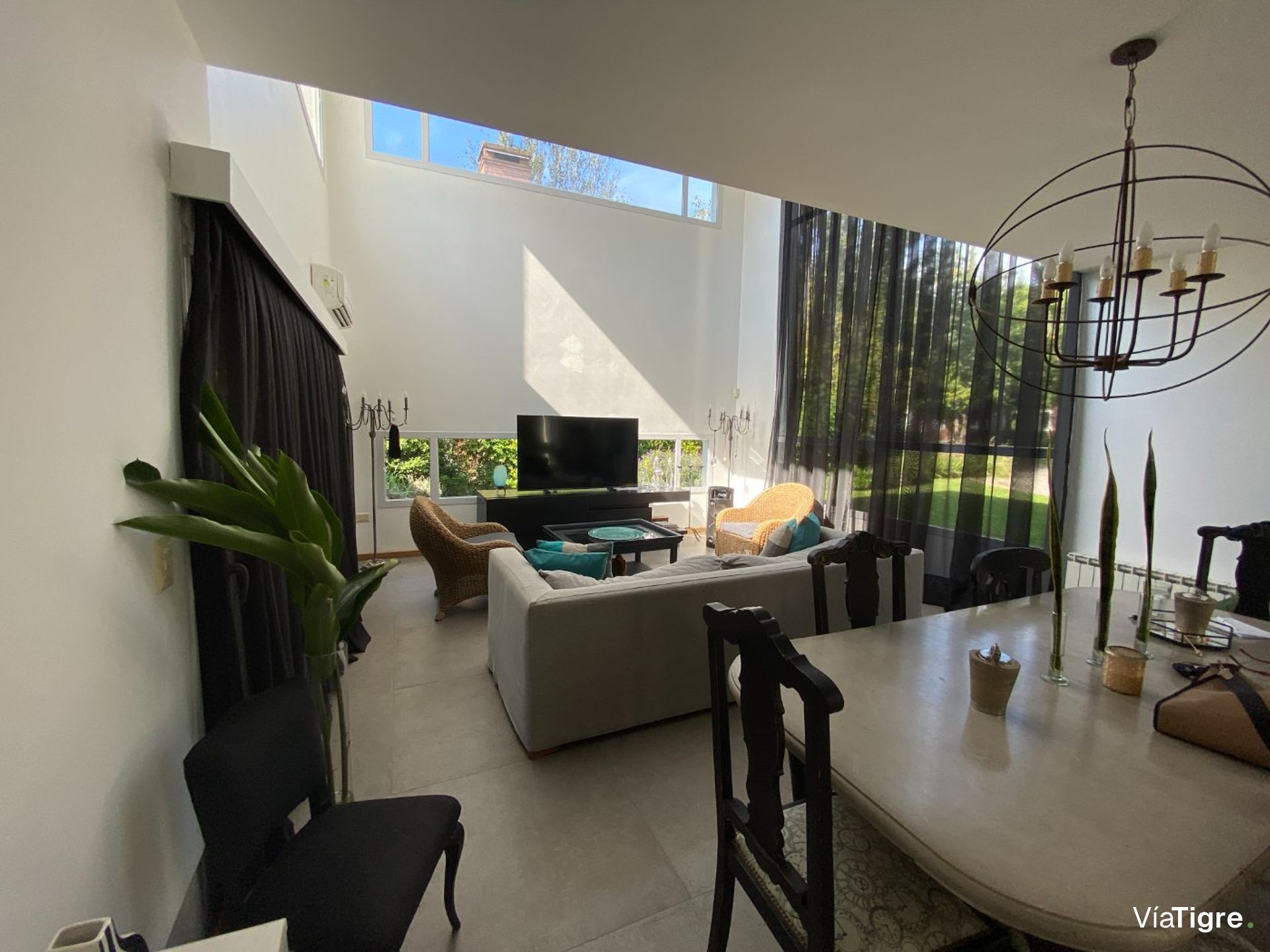 Casa alquiler anual sin muebles Barrio La Arboleda