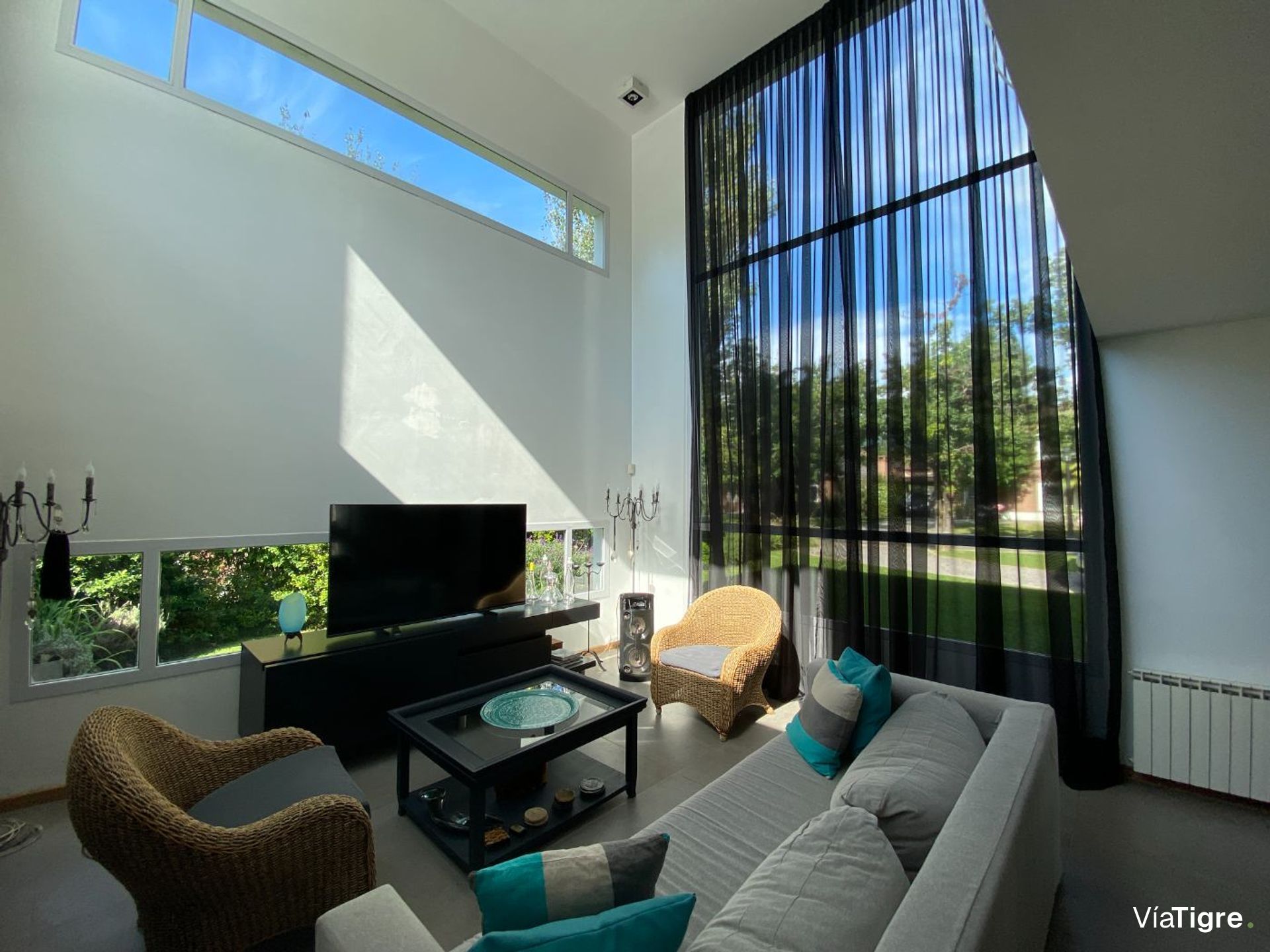 Casa alquiler anual sin muebles Barrio La Arboleda