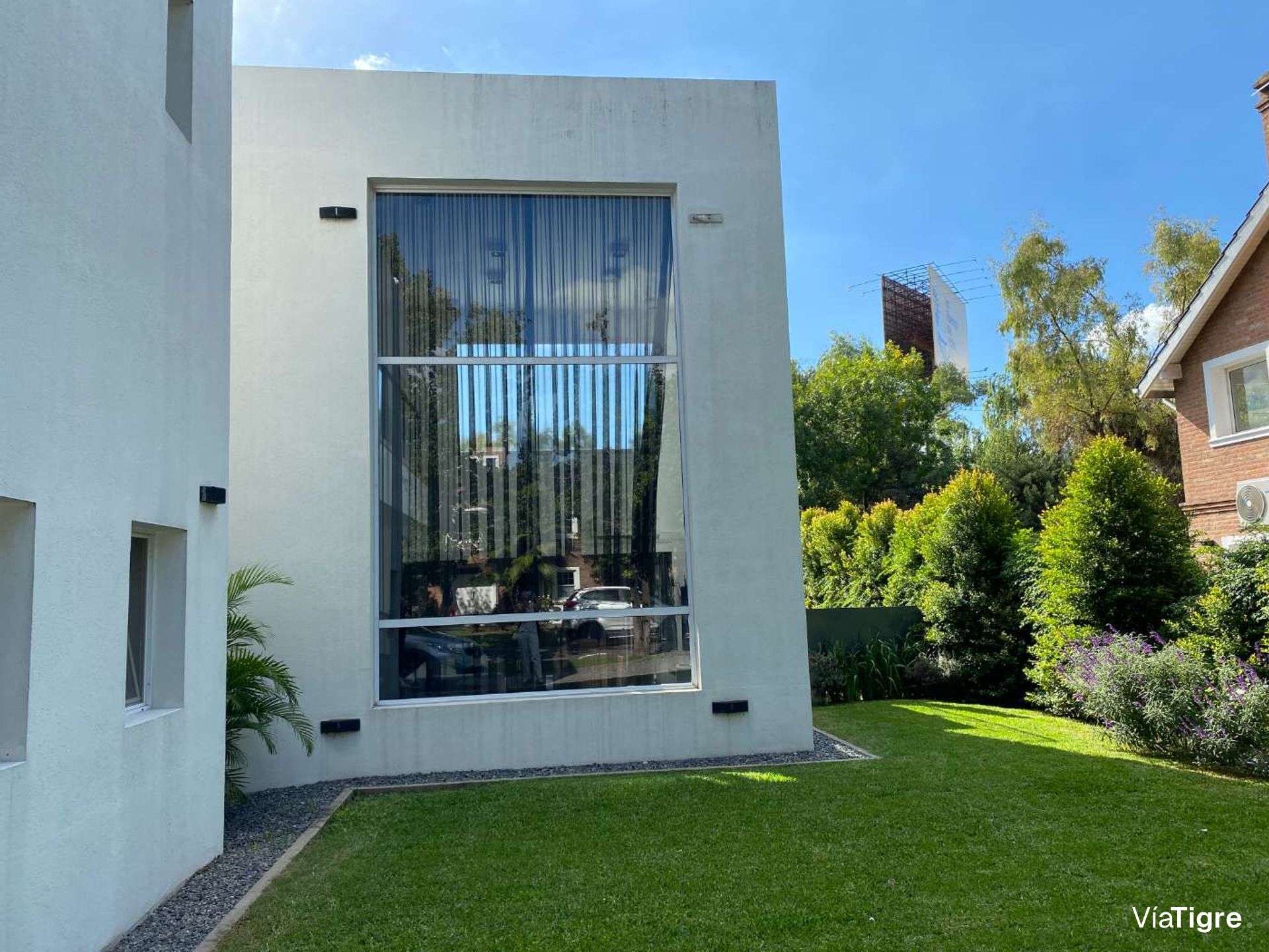 Casa alquiler anual sin muebles Barrio La Arboleda