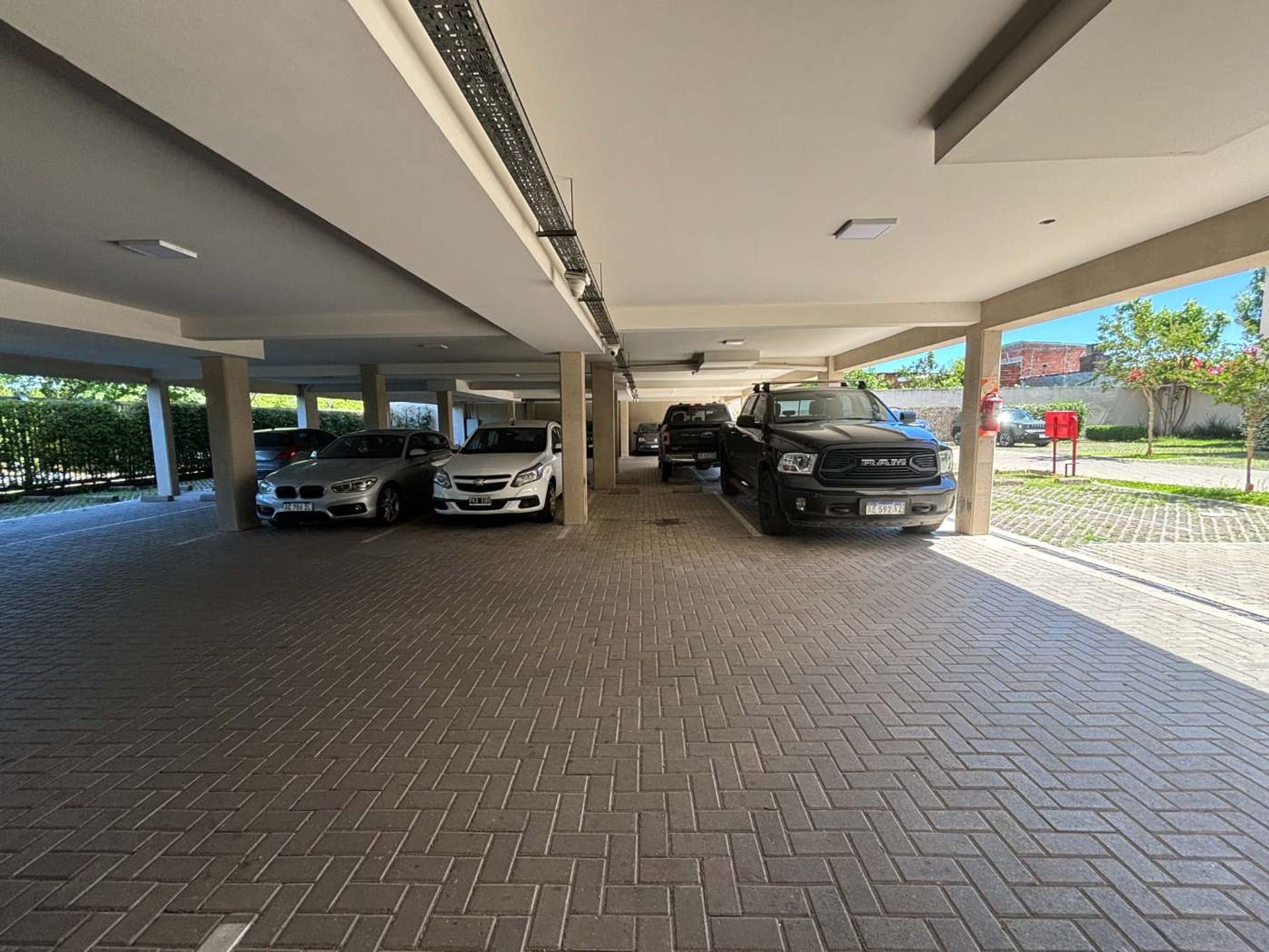 Alquiler de Oficina Comercial 95m² San Isidro