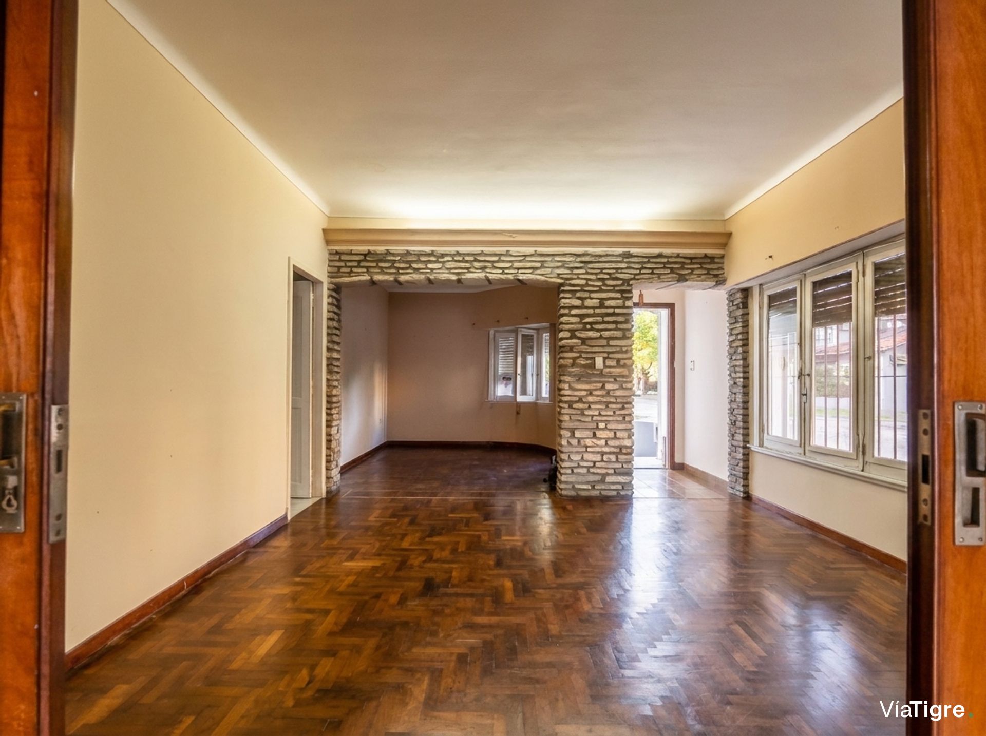 Venta Casa 3 Ambientes Martínez c/Pileta y cochera