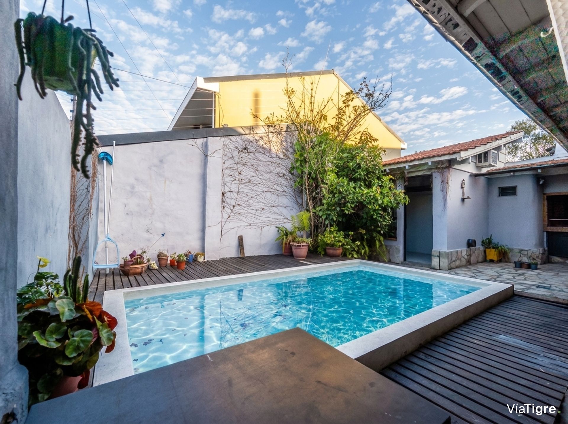 Venta Casa 3 Ambientes Martínez c/Pileta y cochera