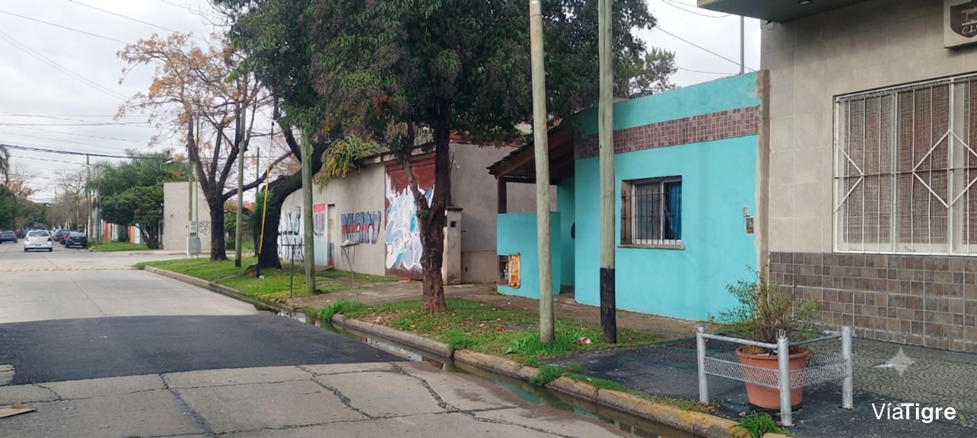 Venta PH 3 ambientes Pta. baja en Virreyes c/patio