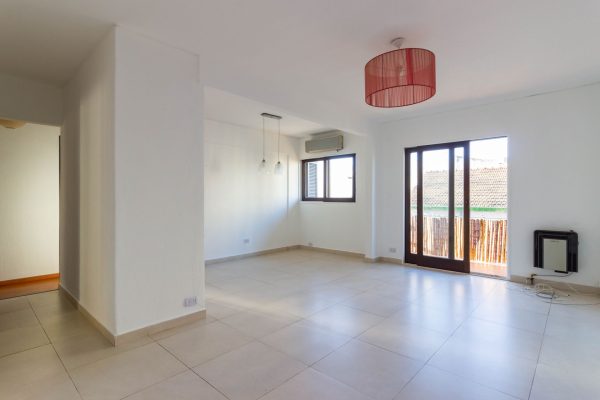 Rent 4-Room Apartment with Parking La Lucila