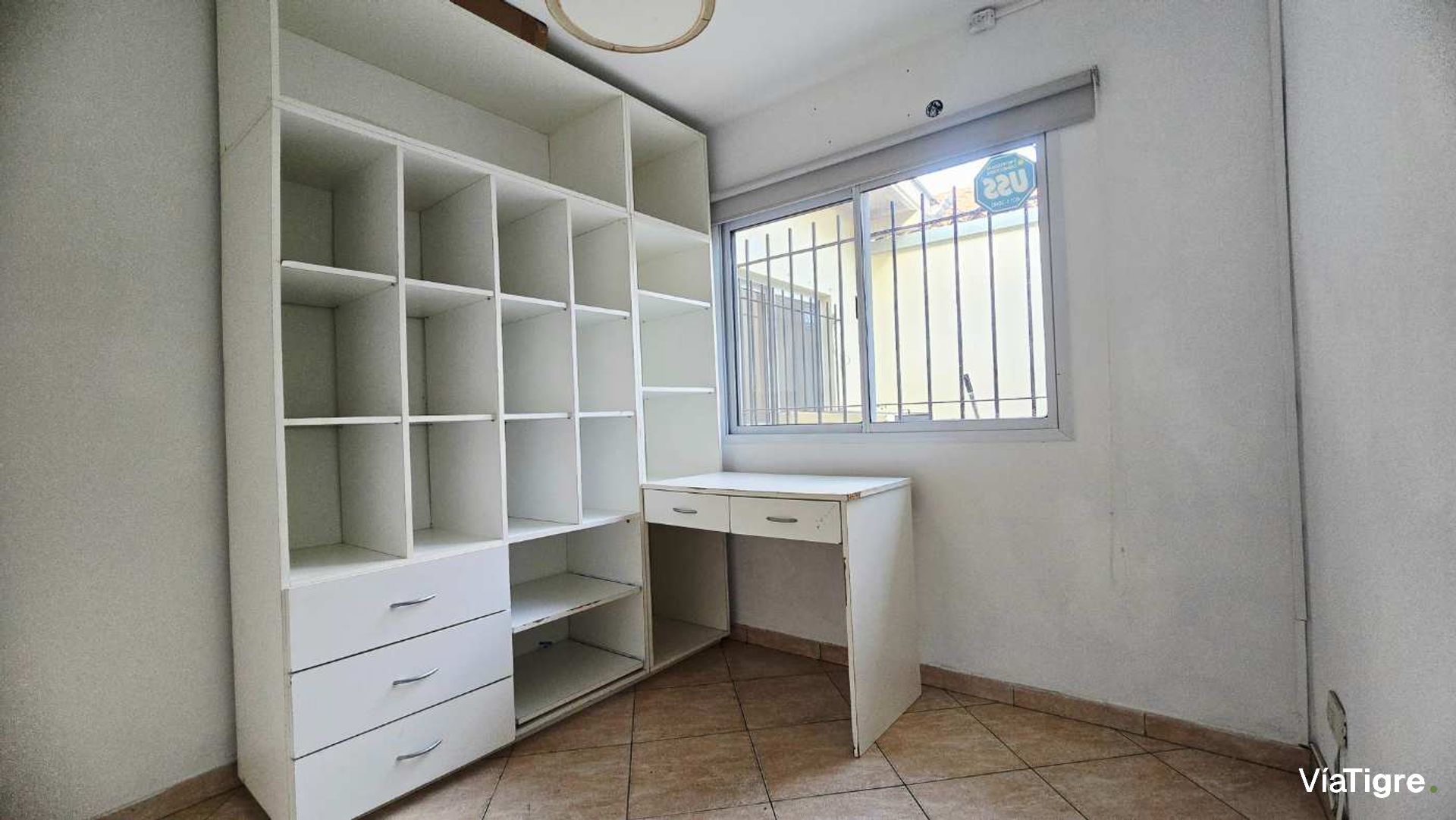 Venta PH tres ambientes con cochera Munro