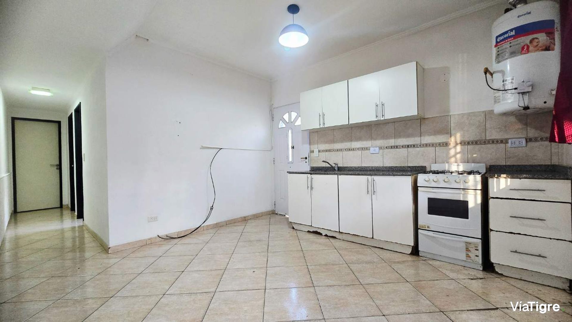 Venta PH tres ambientes con cochera Munro