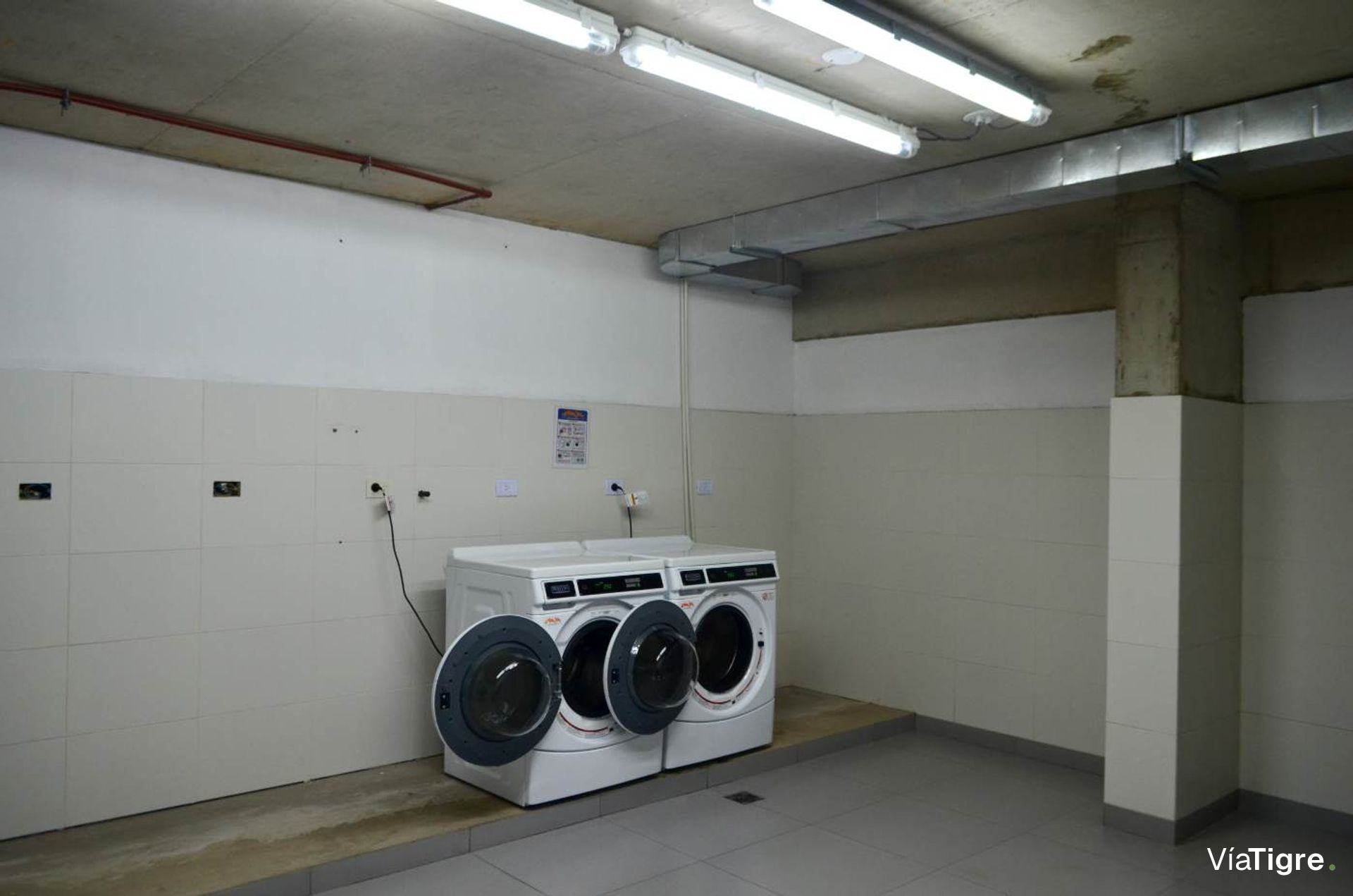 Venta depto 2 amb V Martelli coch pileta balcon