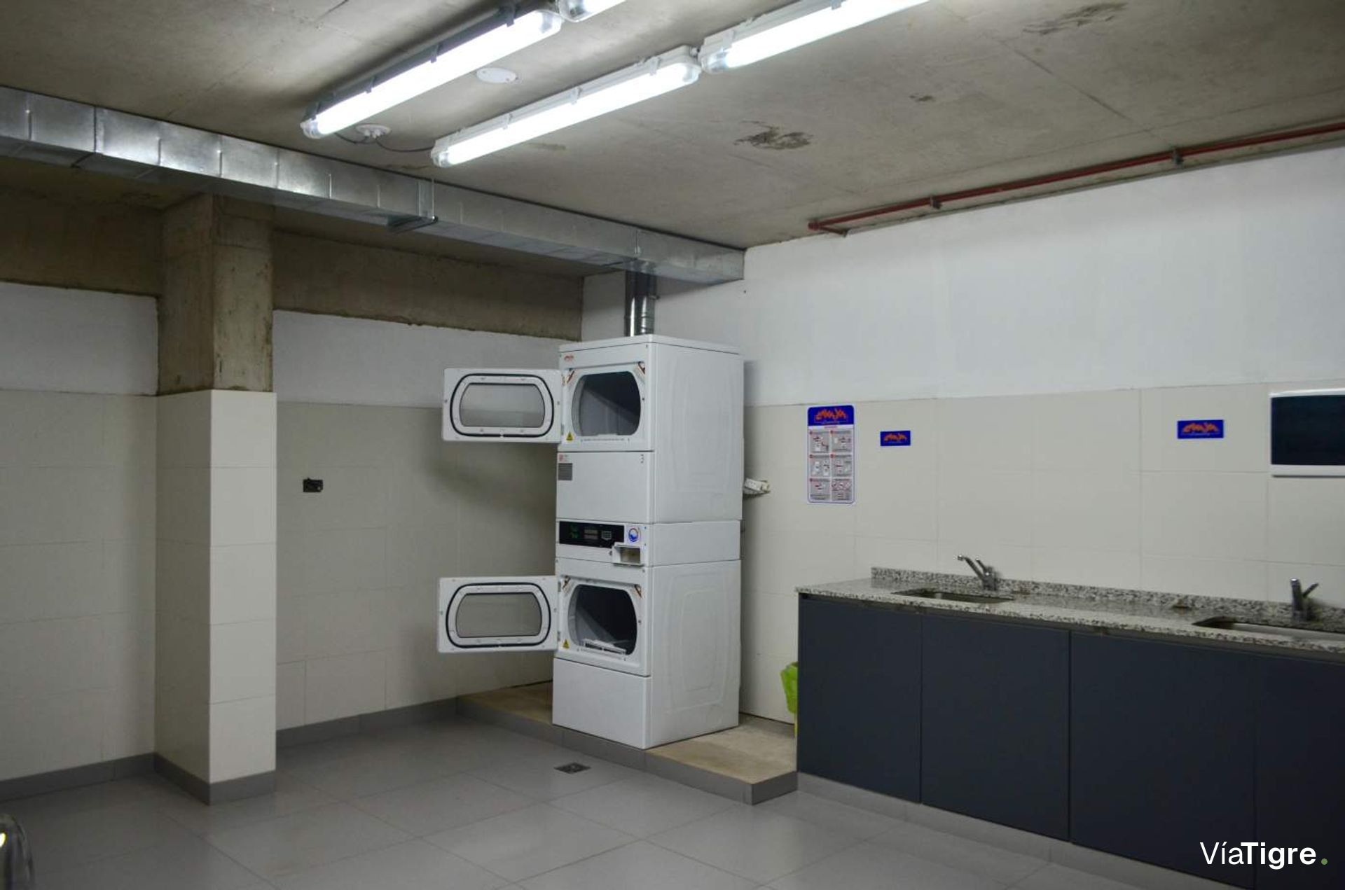 Venta depto 2 amb V Martelli coch pileta balcon