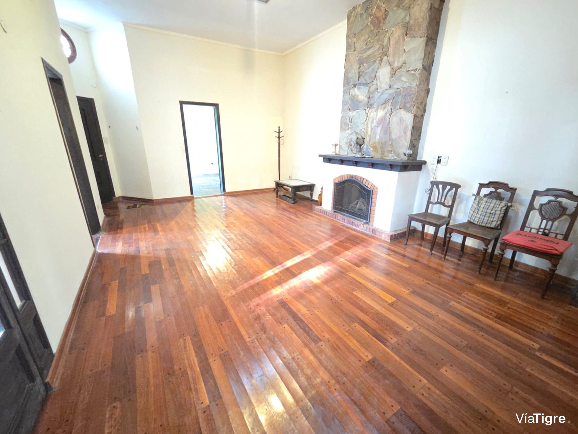 Casa 6 ambientes Venta Villa Martelli con Parque