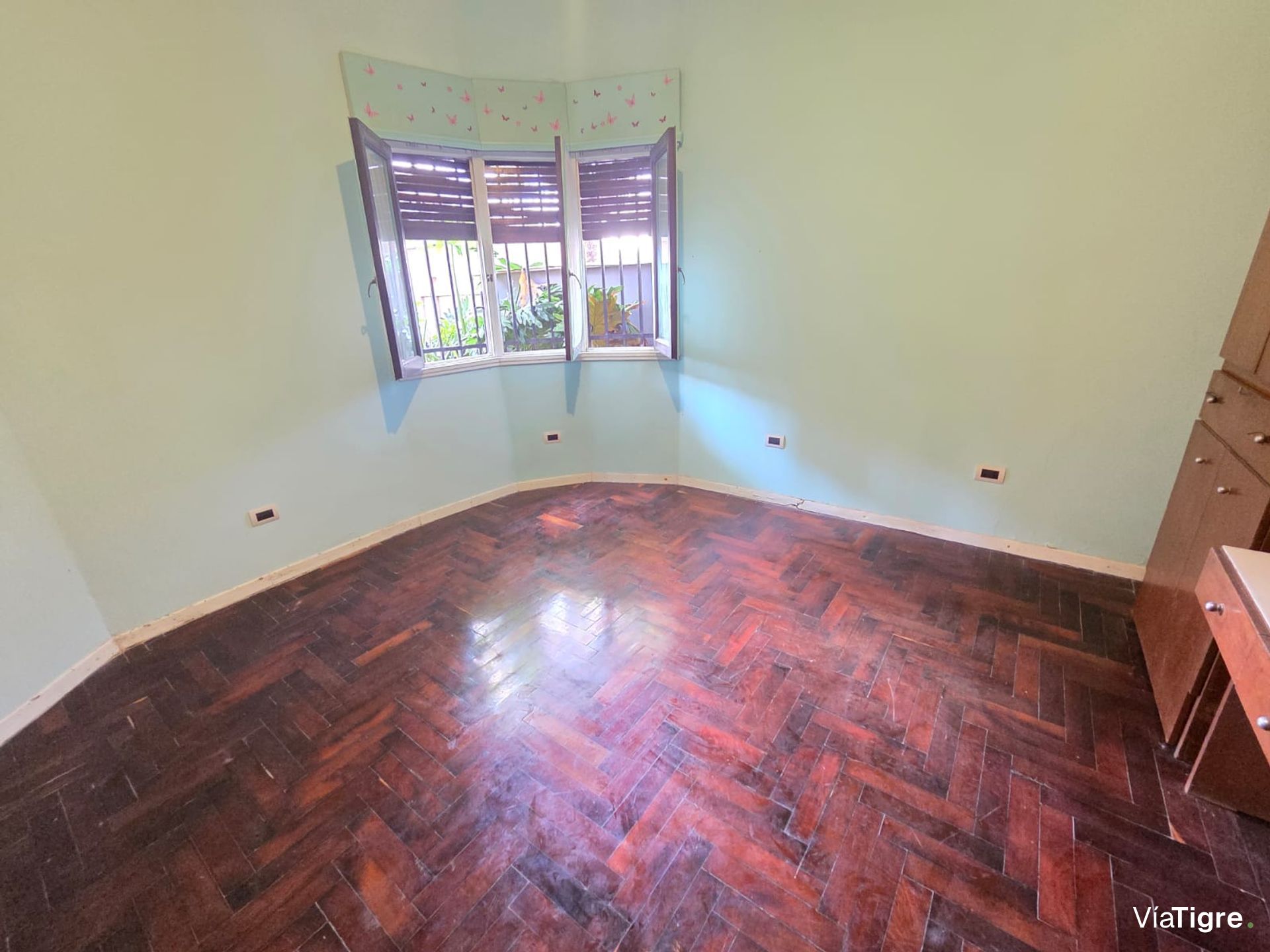 Casa 6 ambientes Venta Villa Martelli con Parque