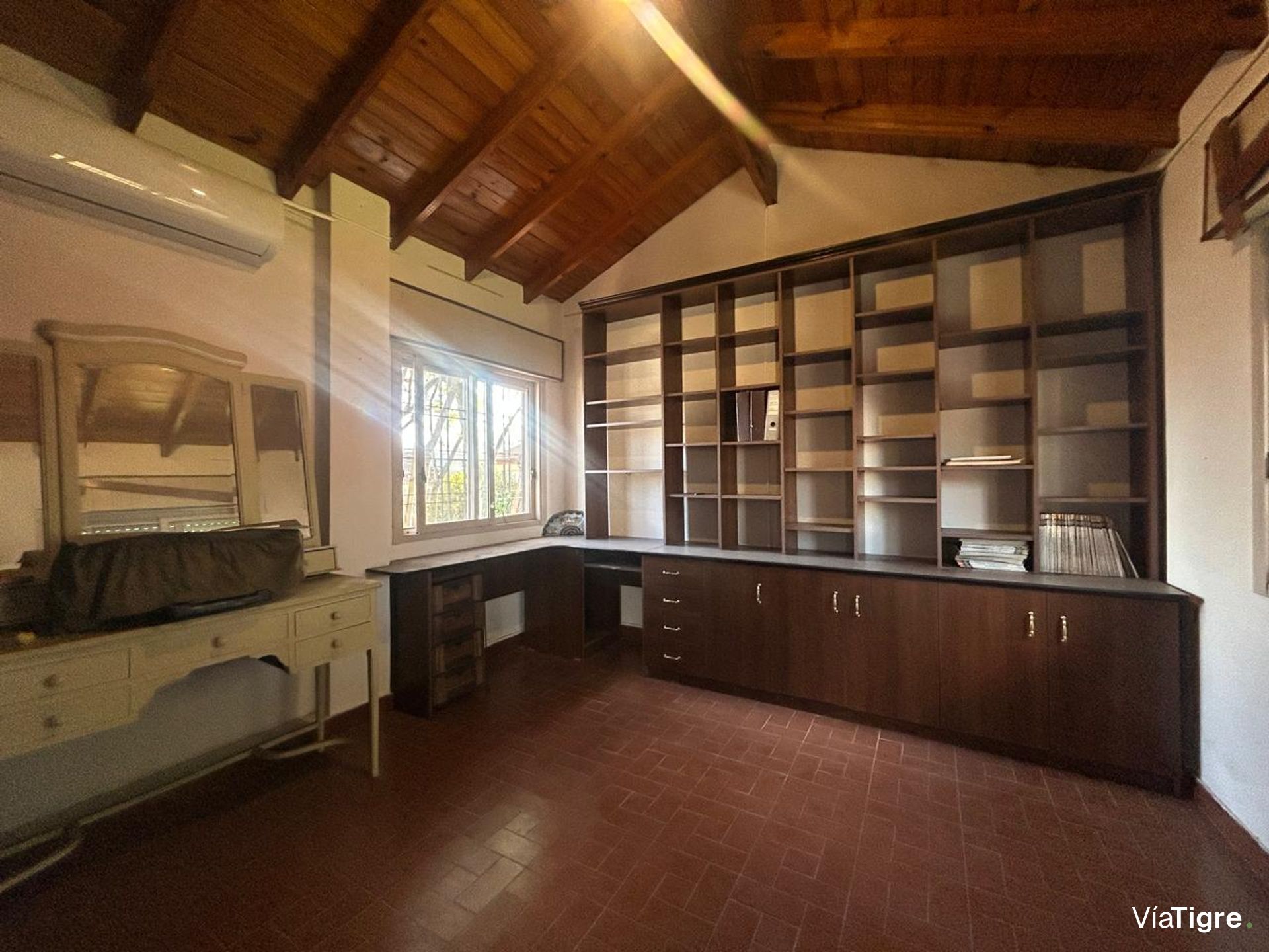 Casa 6 ambientes Venta Villa Martelli con Parque