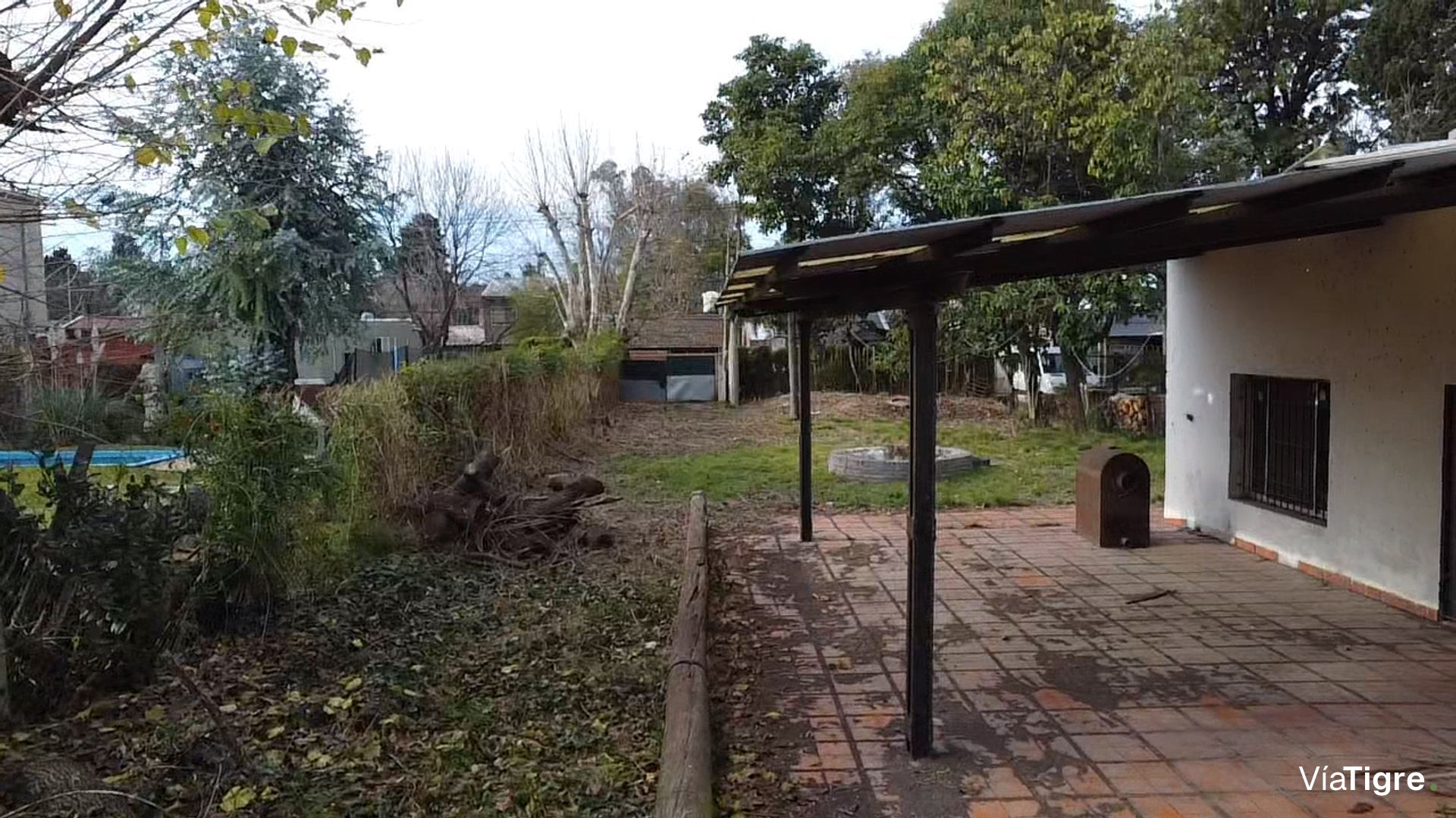 Casa a reciclar sobre gran lote de 875m2 en Talar