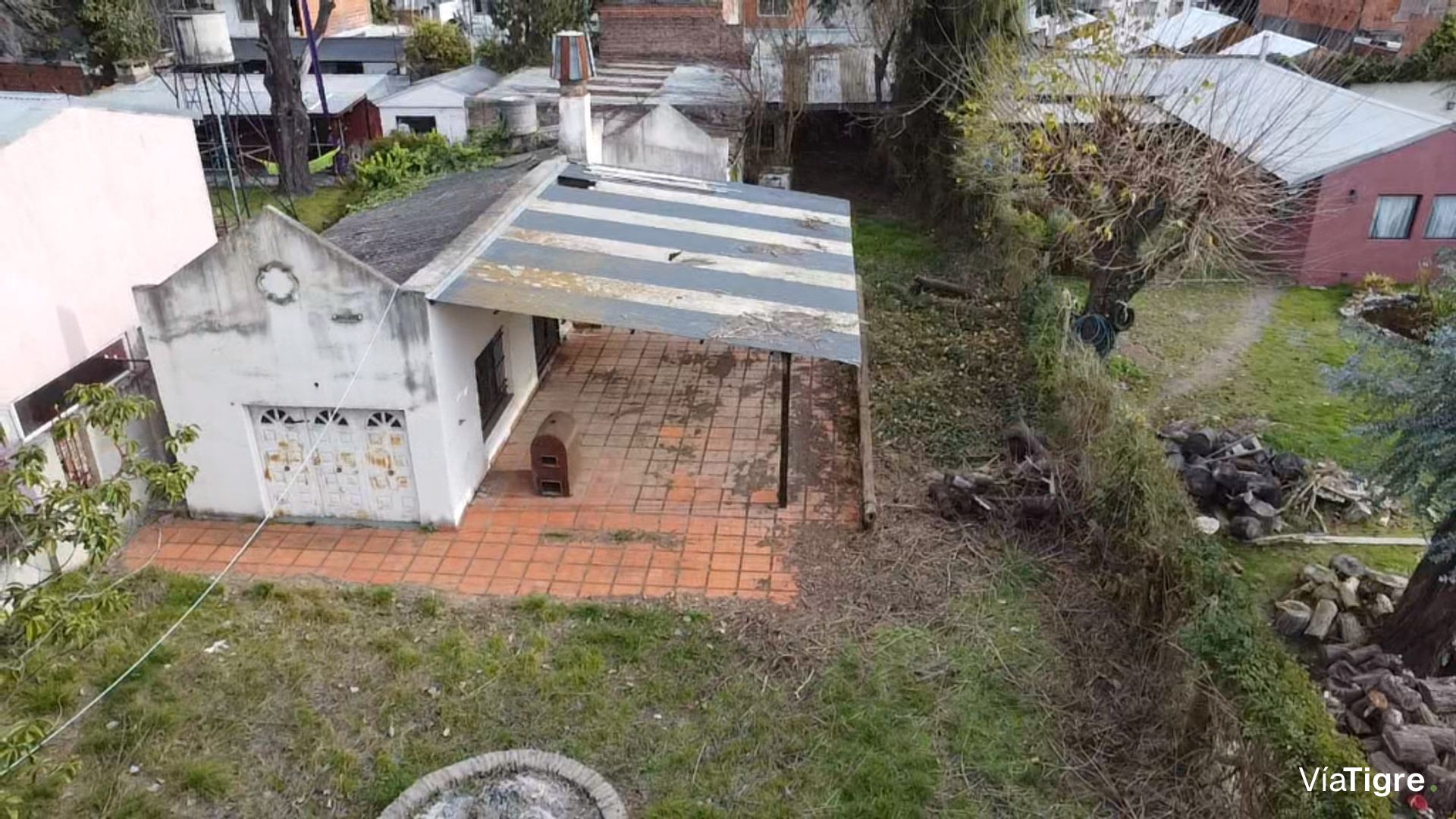 Casa a reciclar sobre gran lote de 875m2 en Talar