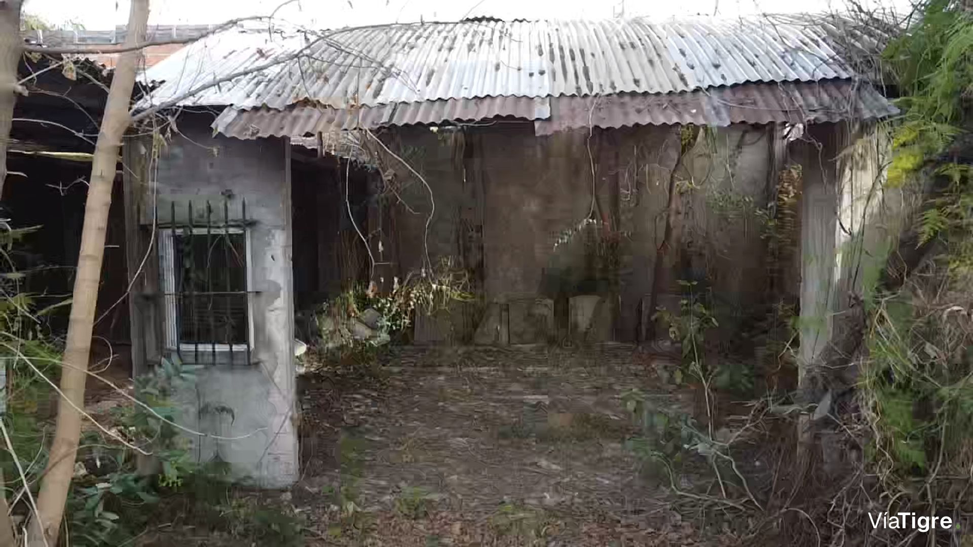 Casa a reciclar sobre gran lote de 875m2 en Talar