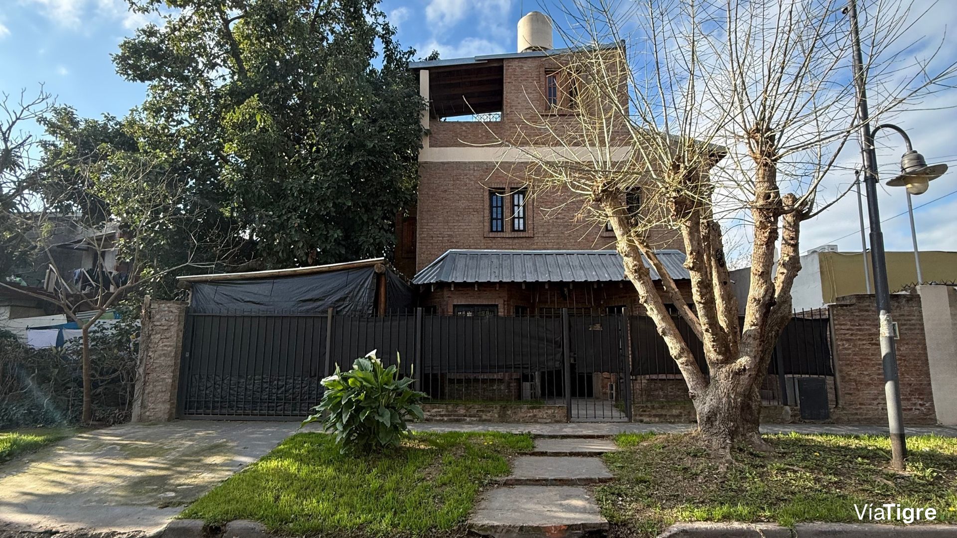 Casa 3 amb, 2 suites, pileta, parque. Don Torcuato
