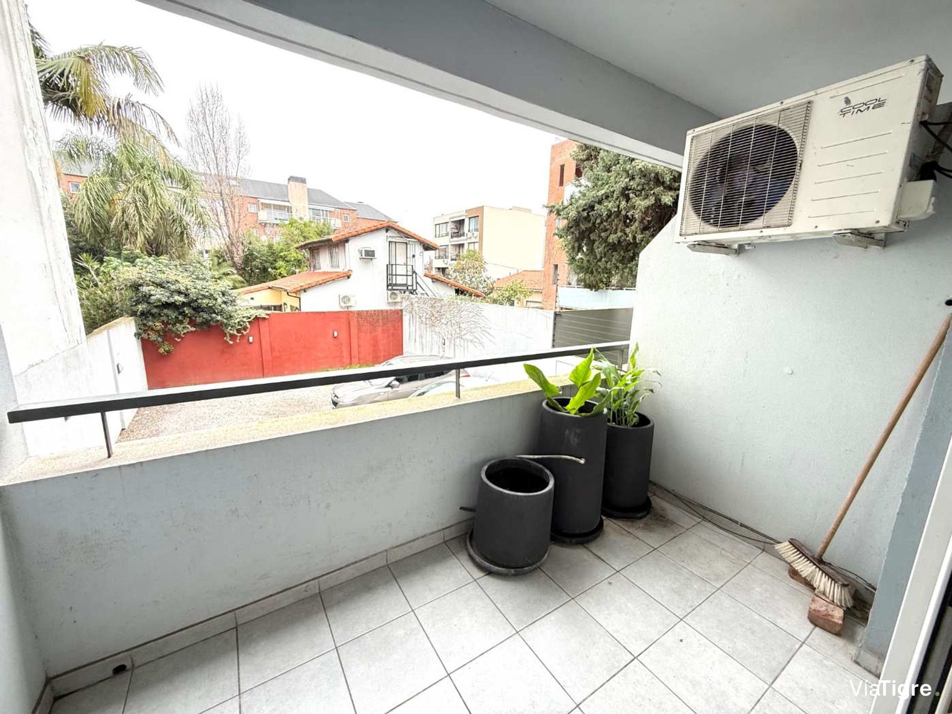 VENTA 2 AMB. con BALCON Y COCHERA CUB, San Isidro