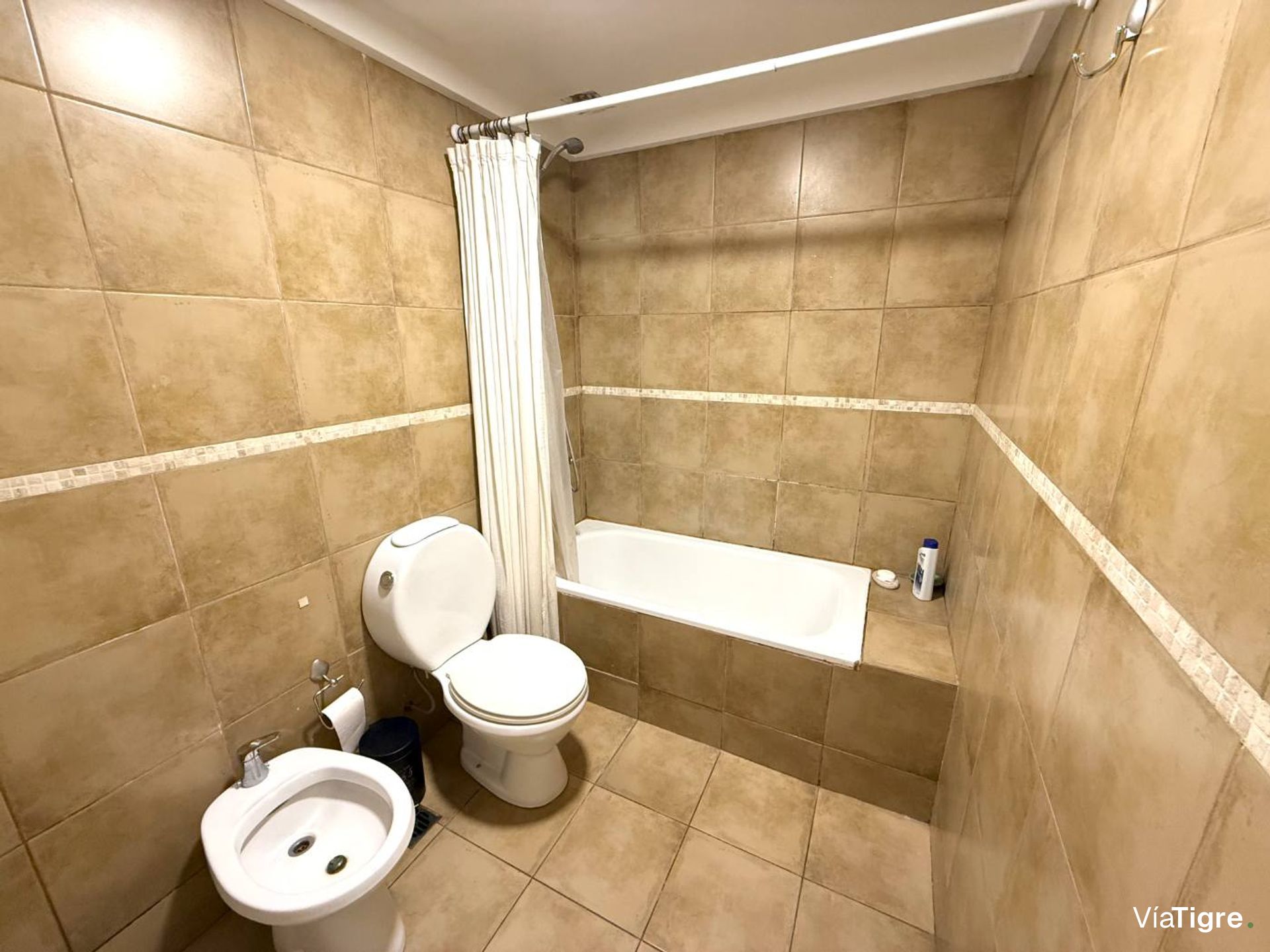 VENTA 2 AMB. con BALCON Y COCHERA CUB, San Isidro