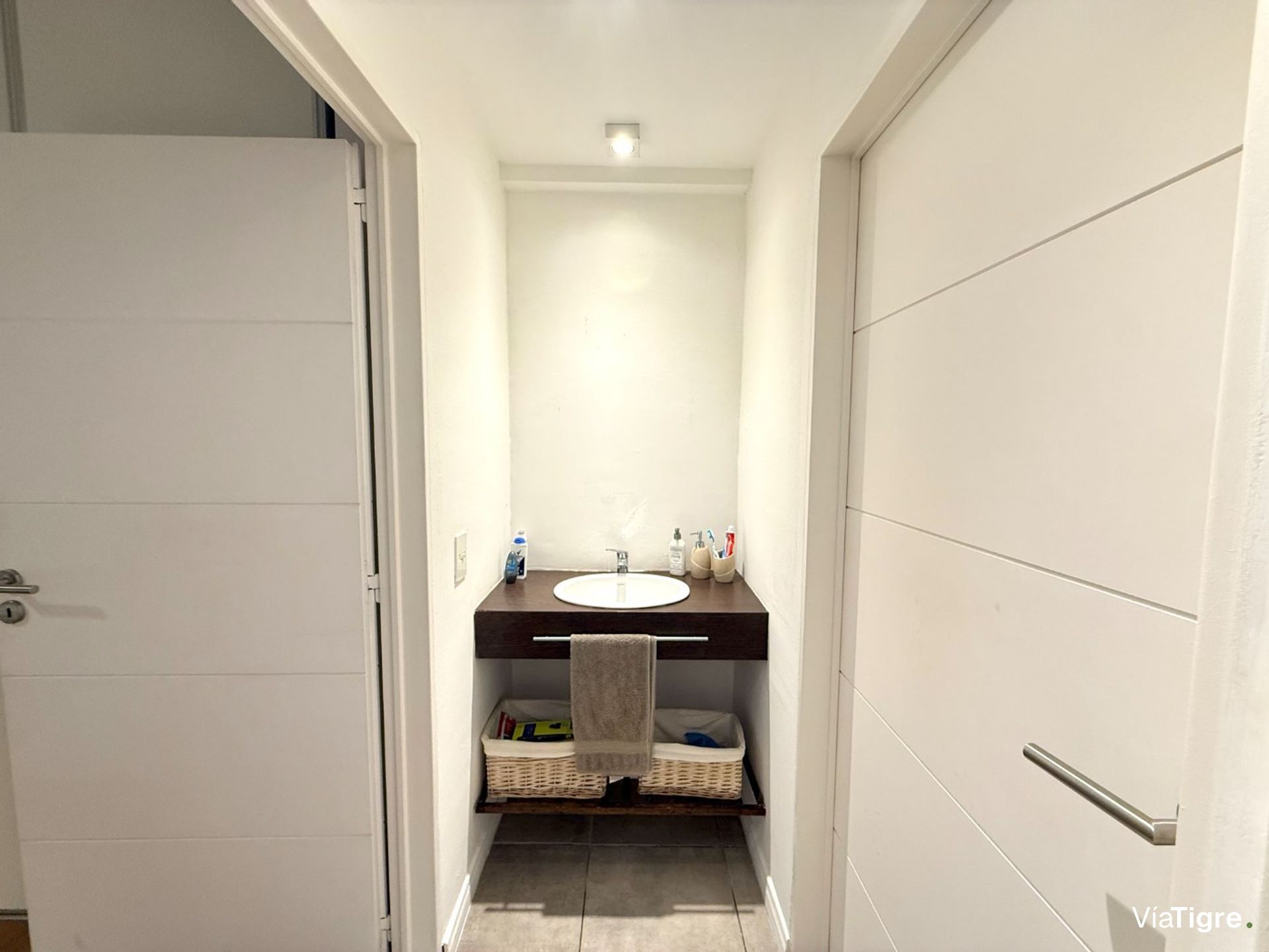 VENTA 2 AMB. con BALCON Y COCHERA CUB, San Isidro