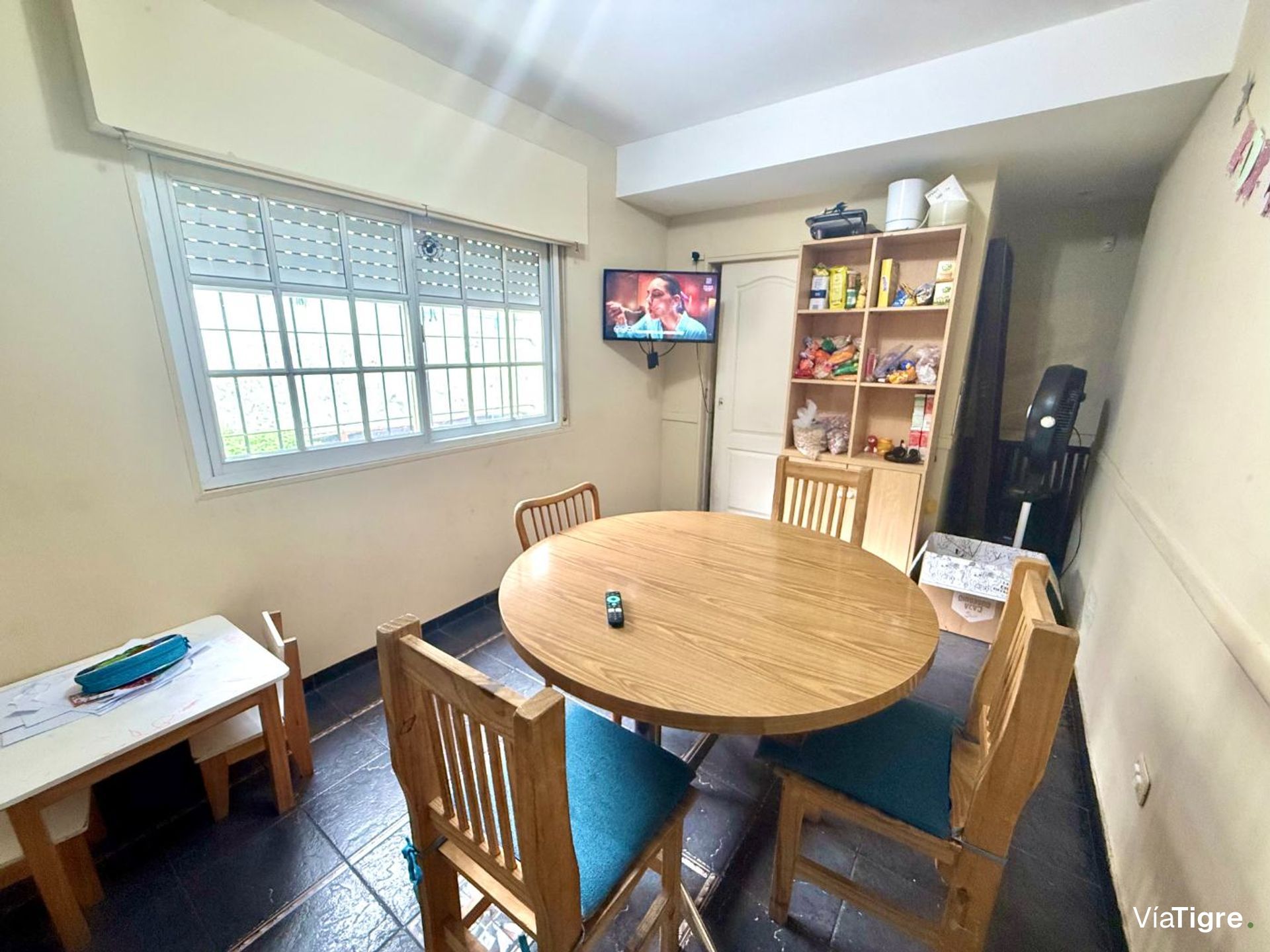 Casa en venta 5 ambientes cochera PB Olivos