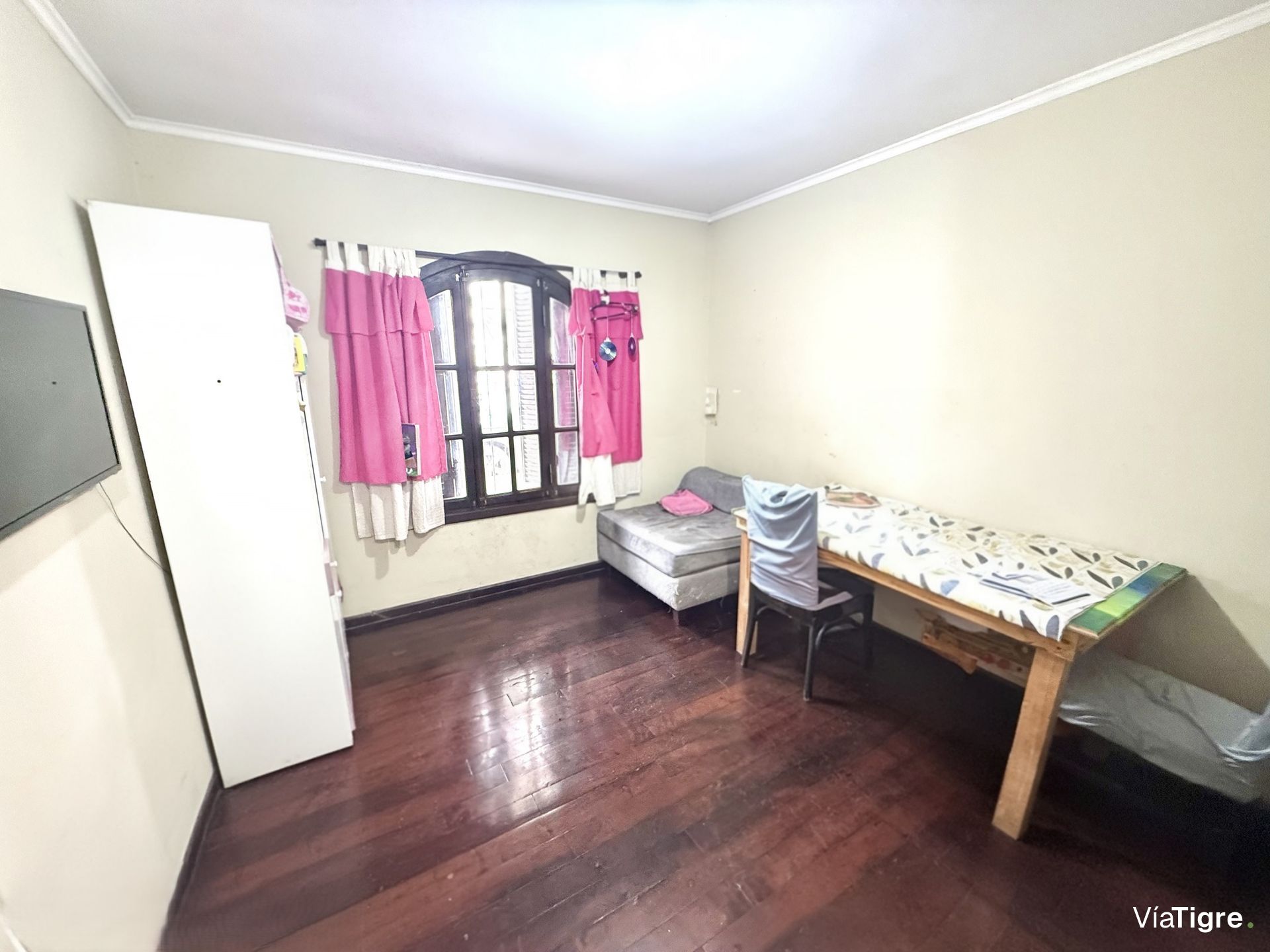 Casa en venta 5 ambientes cochera PB Olivos