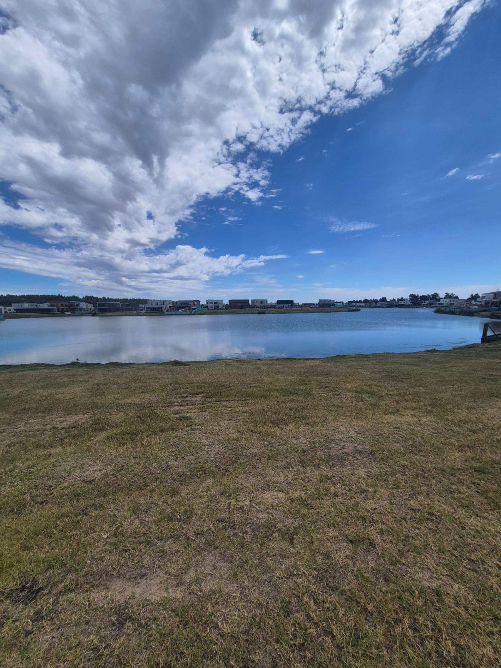 Lote En Venta En Barrio Santa Ana A La Laguna