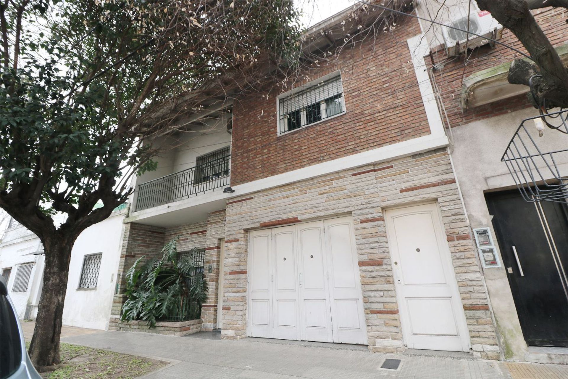 Venta Casa 5 Amb C/Pileta Y Parrilla En V. Adelina