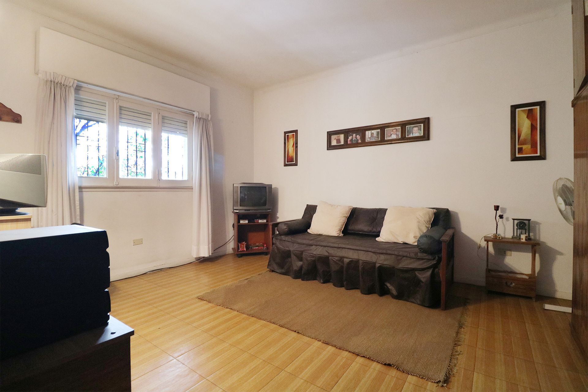 Venta Casa 5 Amb C/Pileta Y Parrilla En V. Adelina