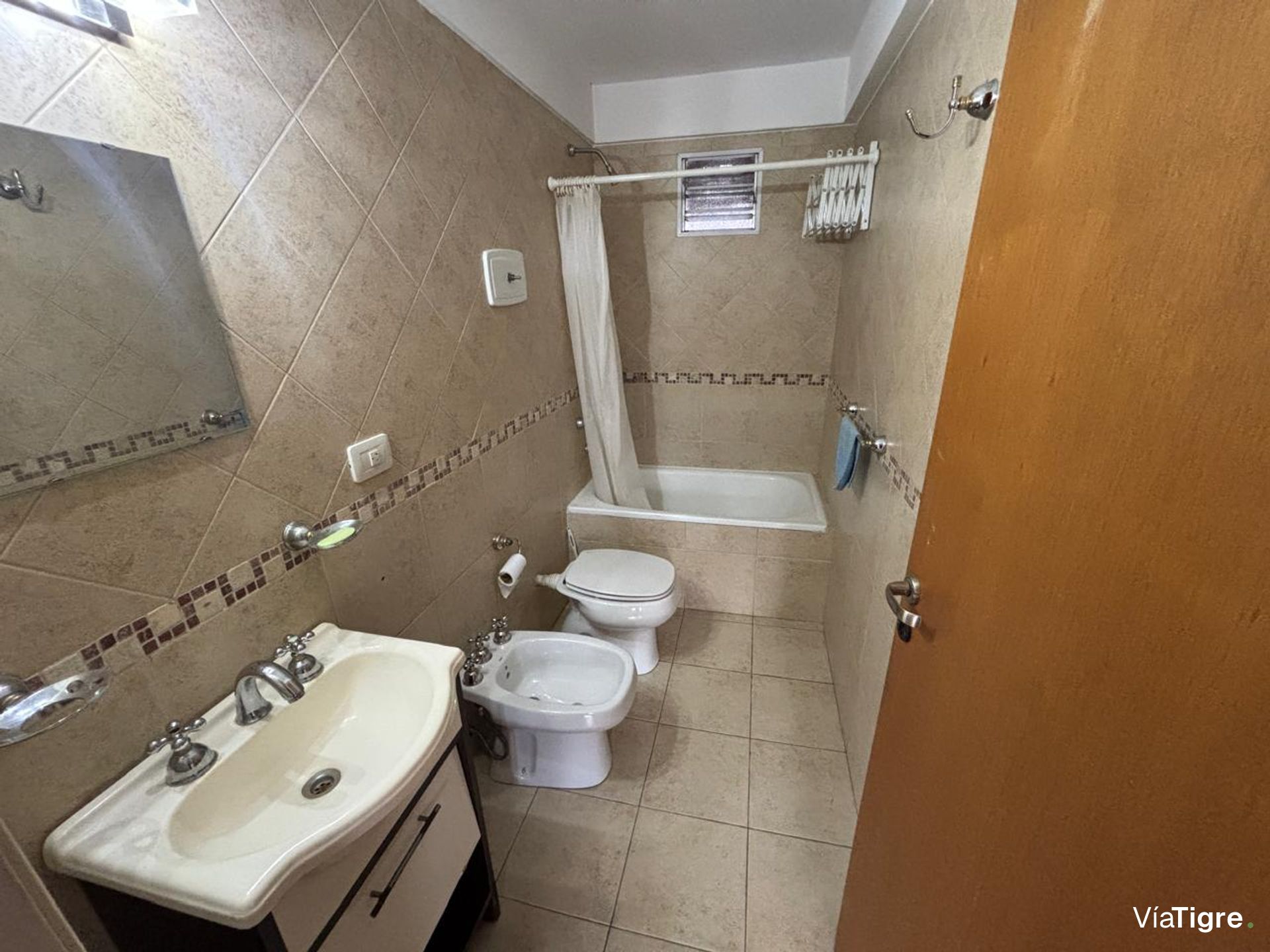 Venta 3 ambientes c/cochera - Vicente Lopez