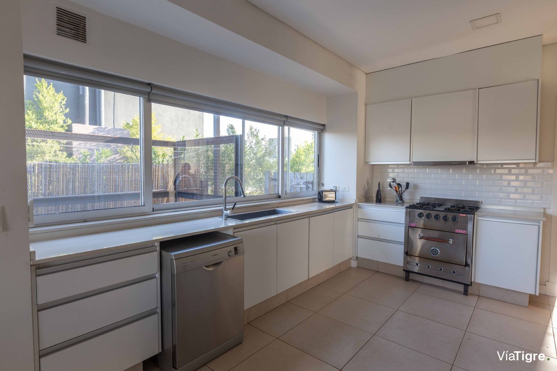 LOTE CENTRAL - casa en venta c/4 dormitorios