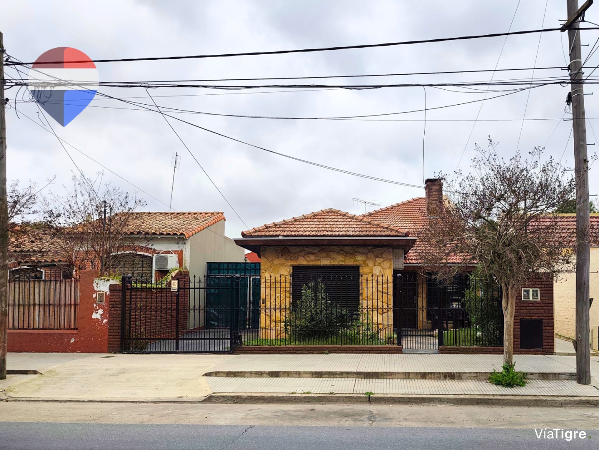 Venta casa de 7 amb con cocheras en Villa Adelina