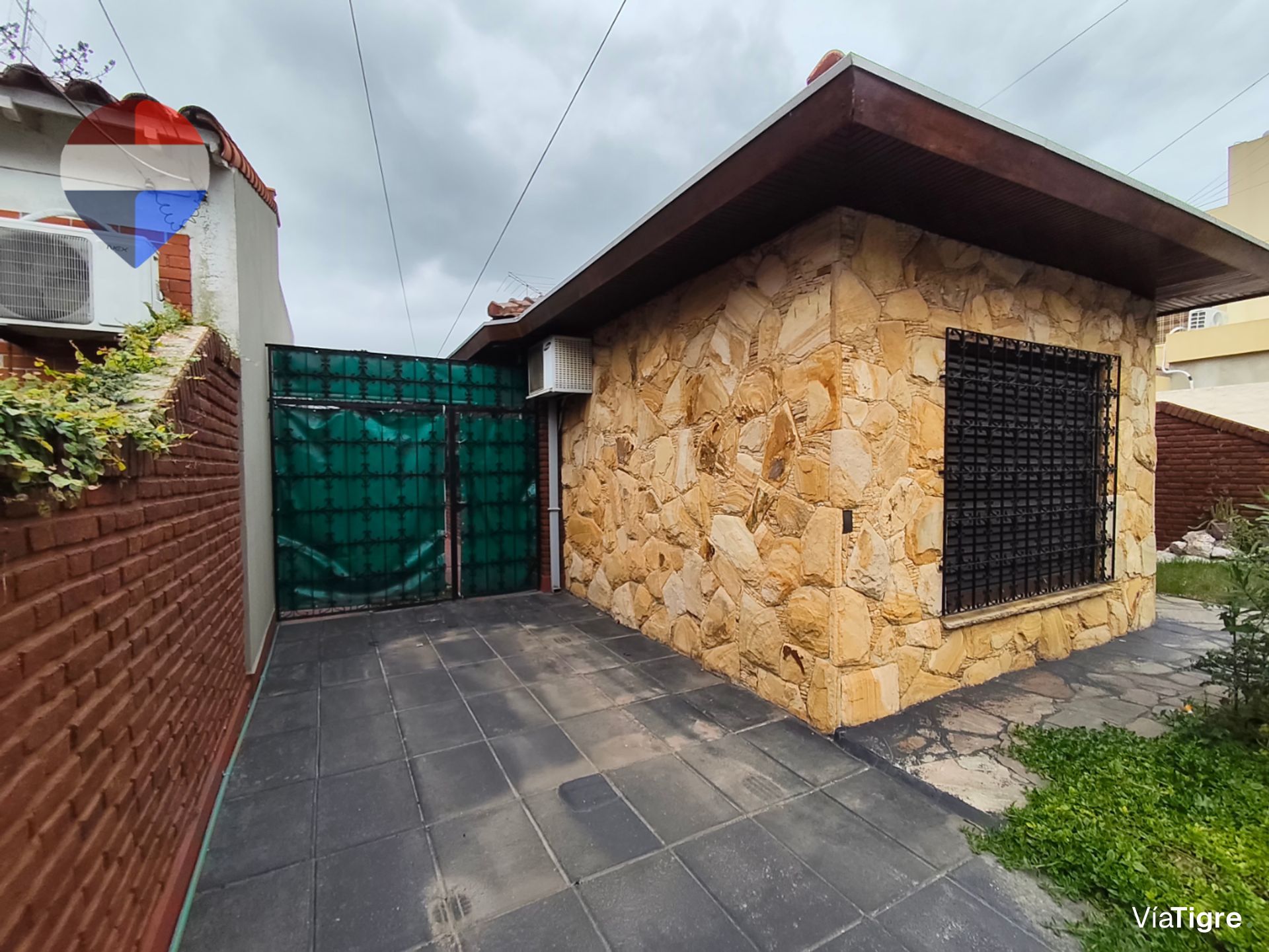 Venta casa de 7 amb con cocheras en Villa Adelina