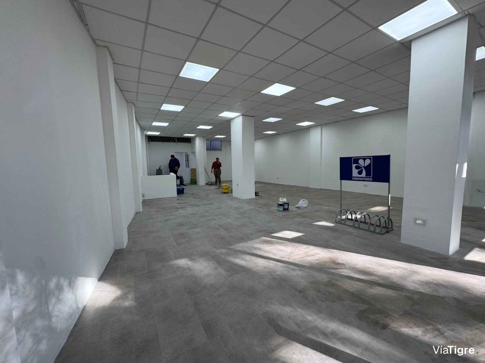 Local Comercial En Alquiler - Martínez