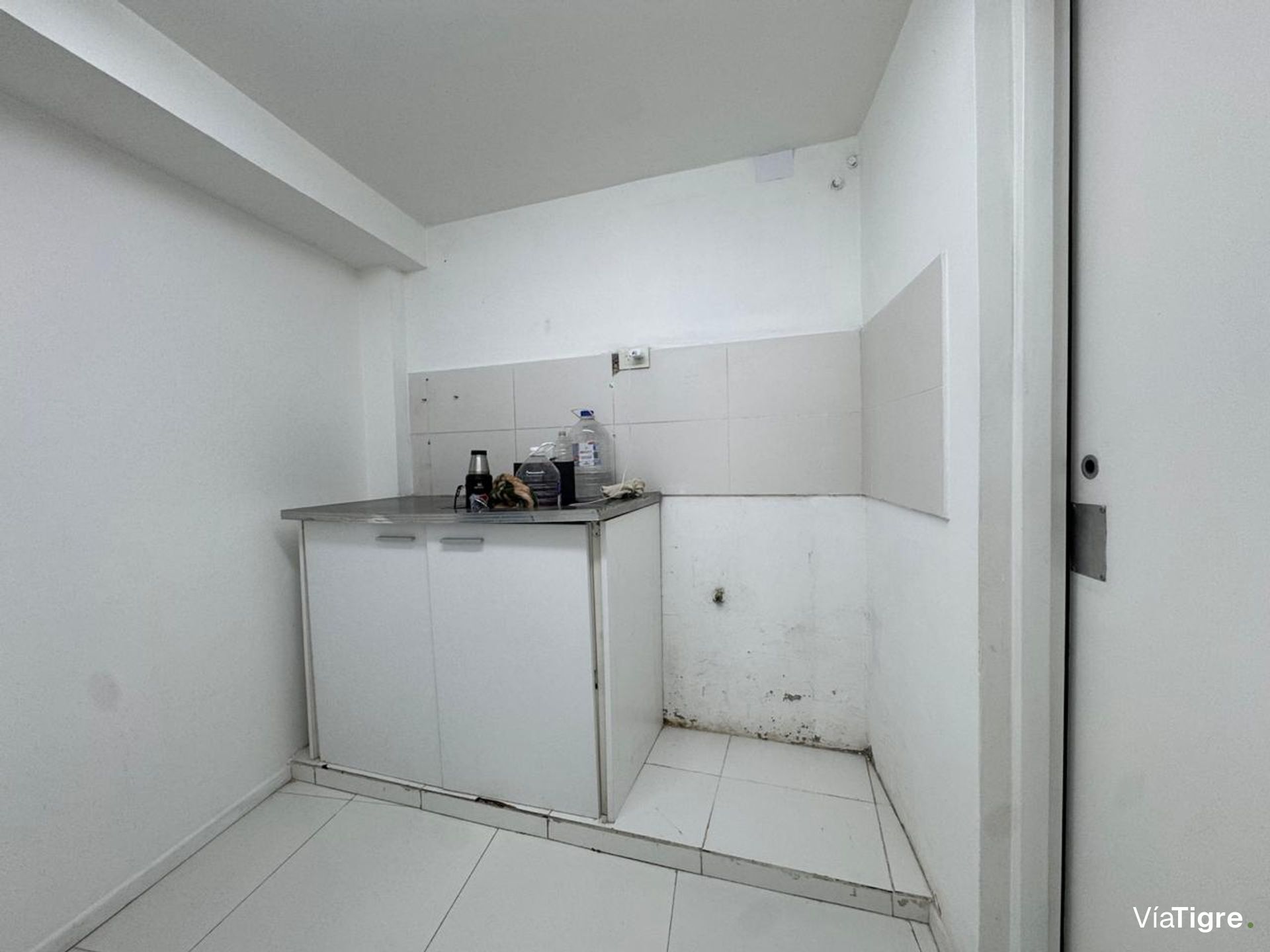 Local Comercial En Alquiler - Martínez