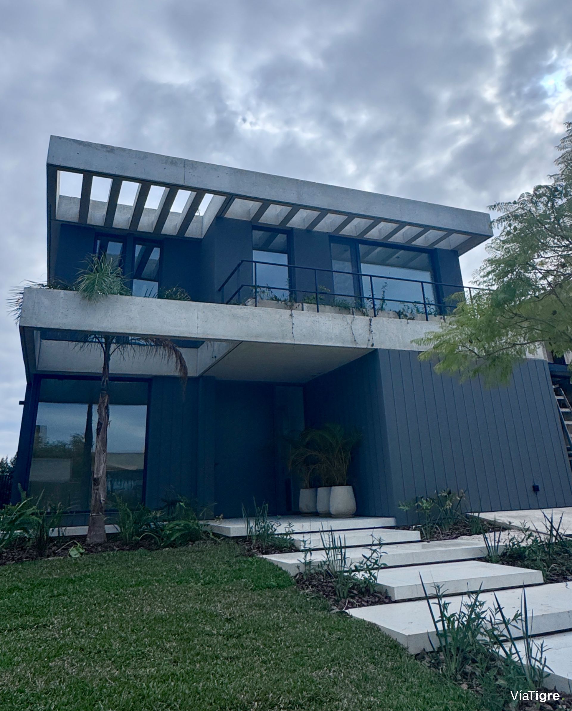 Venta casa Castaños Nordelta 5 ambientes estrenar