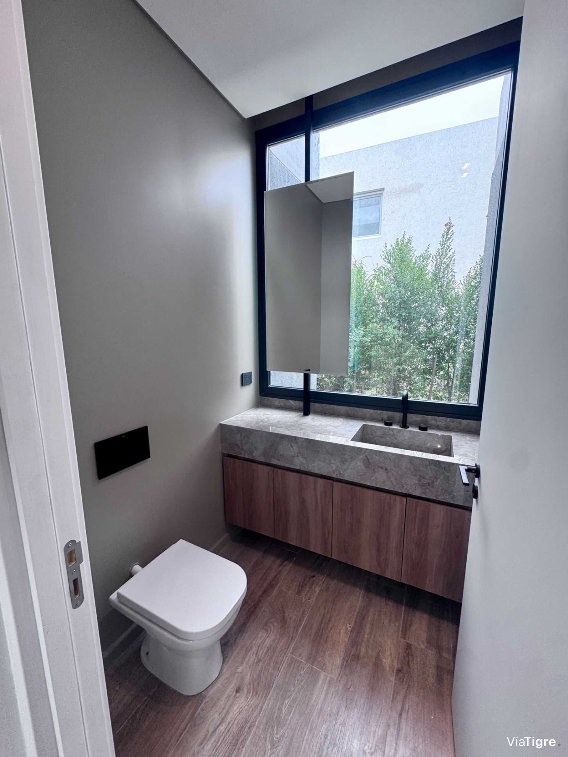 Venta casa Castaños Nordelta 5 ambientes estrenar