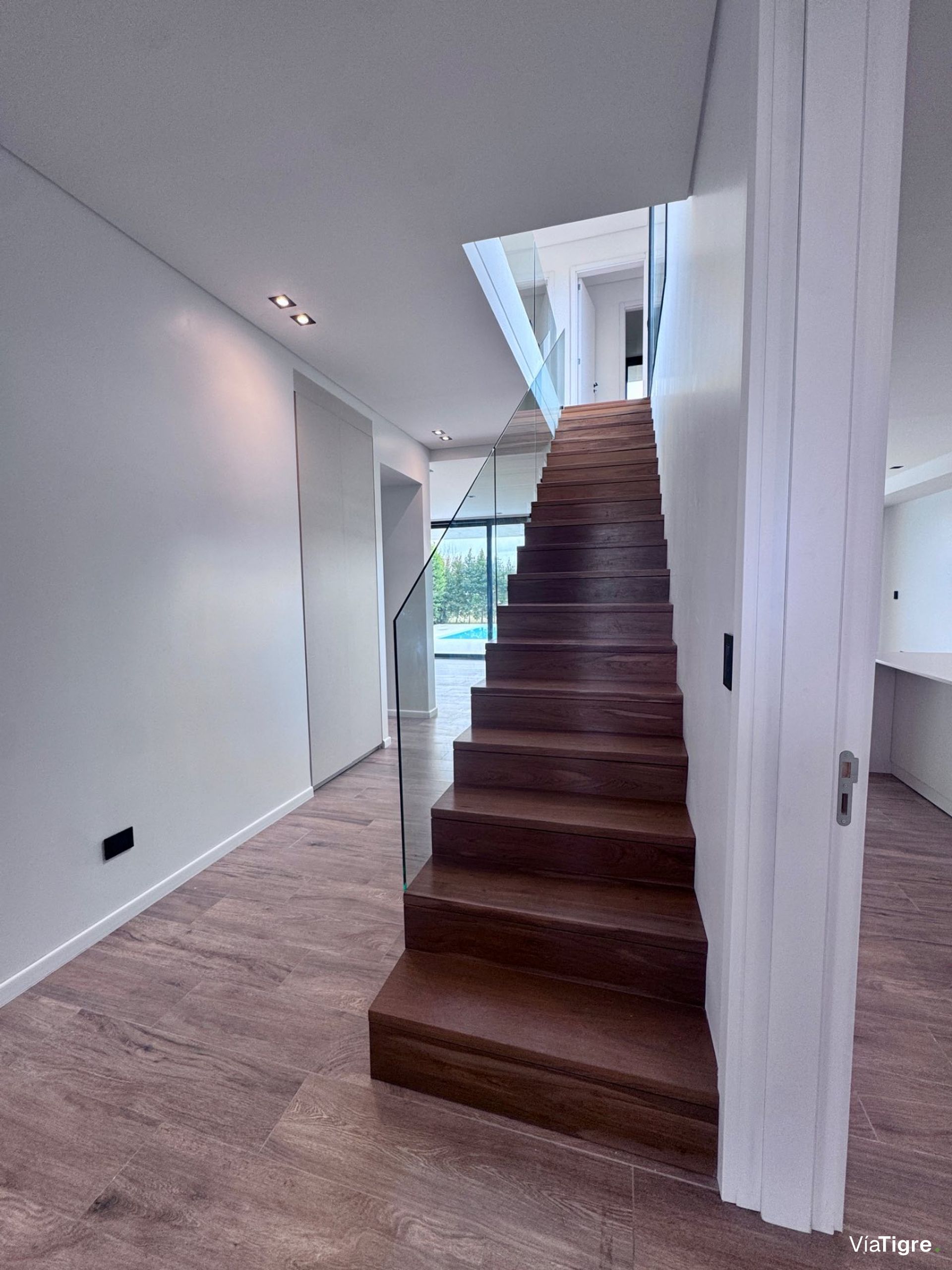 Venta casa Castaños Nordelta 5 ambientes estrenar