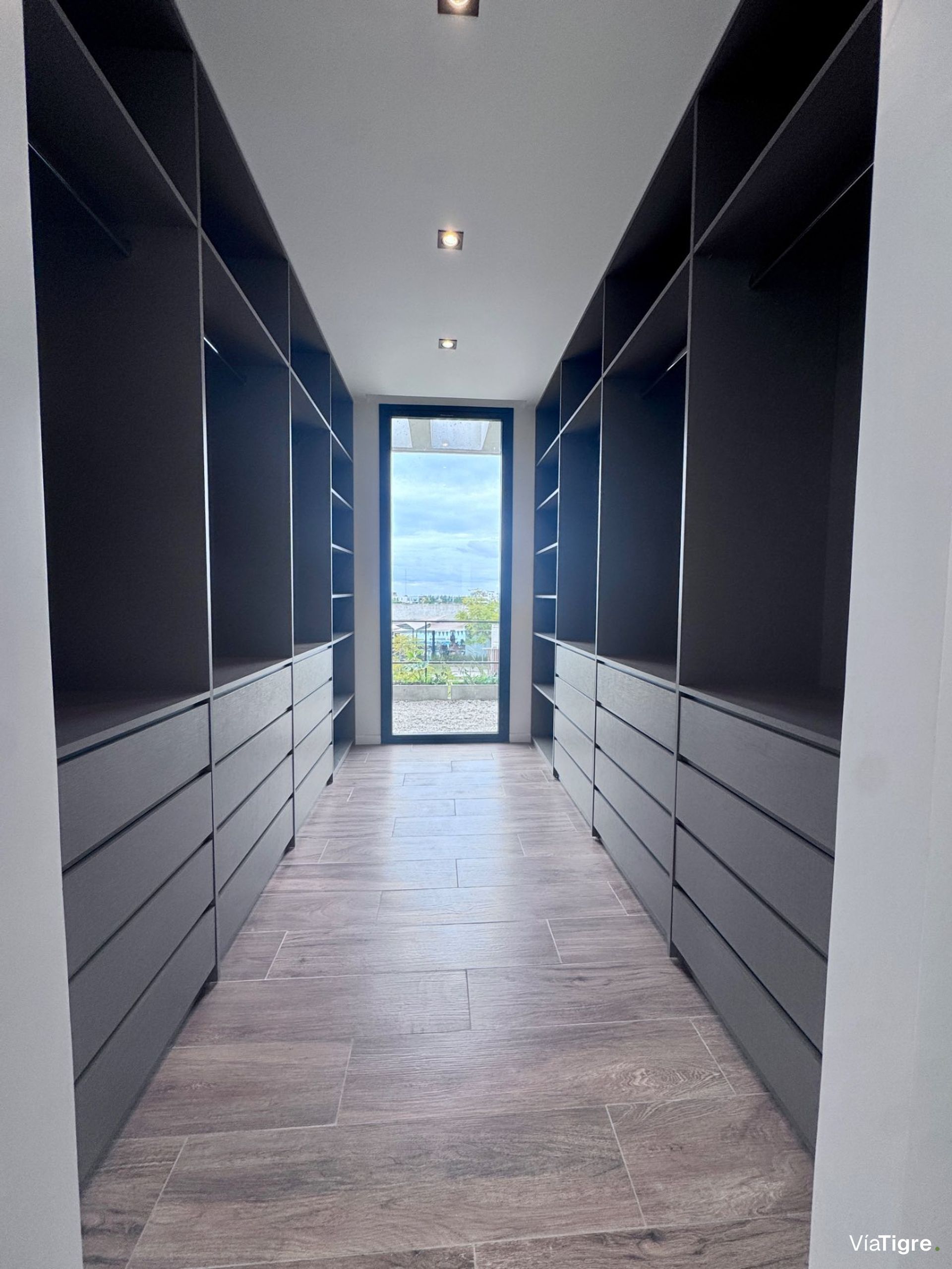 Venta casa Castaños Nordelta 5 ambientes estrenar