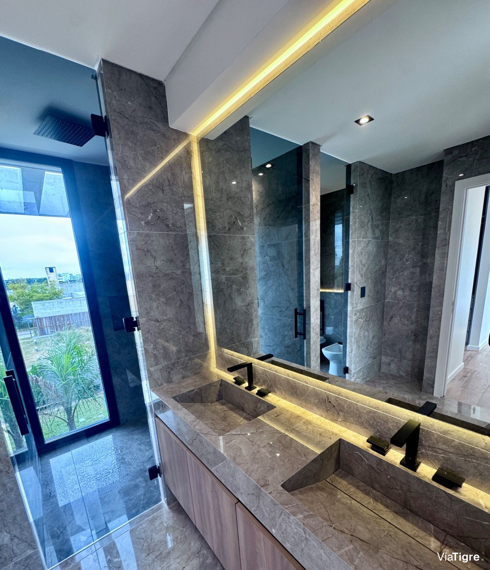Venta casa Castaños Nordelta 5 ambientes estrenar