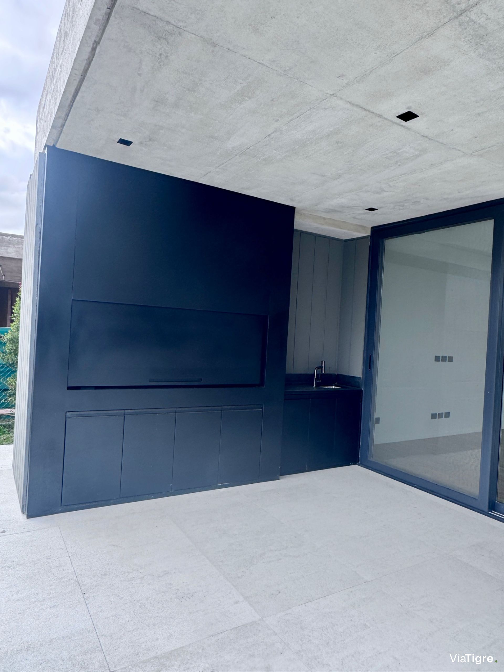 Venta casa Castaños Nordelta 5 ambientes estrenar