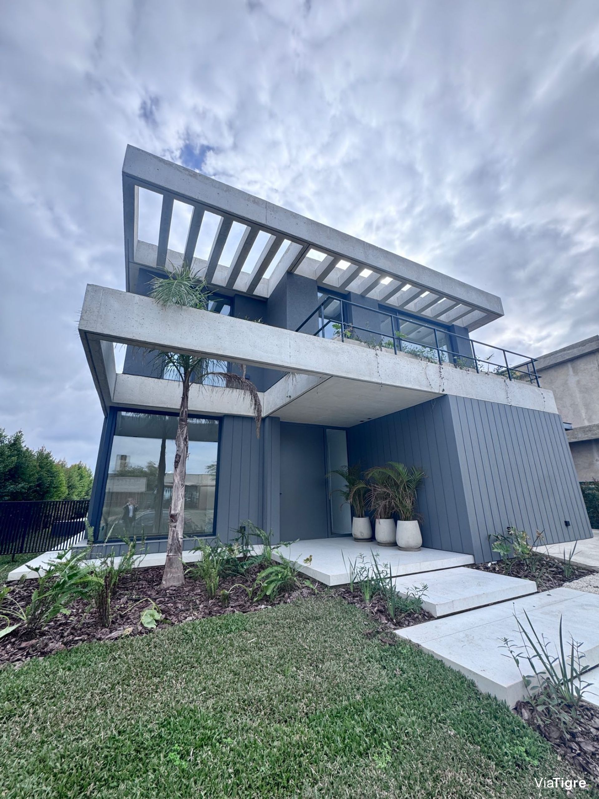 Venta casa Castaños Nordelta 5 ambientes estrenar