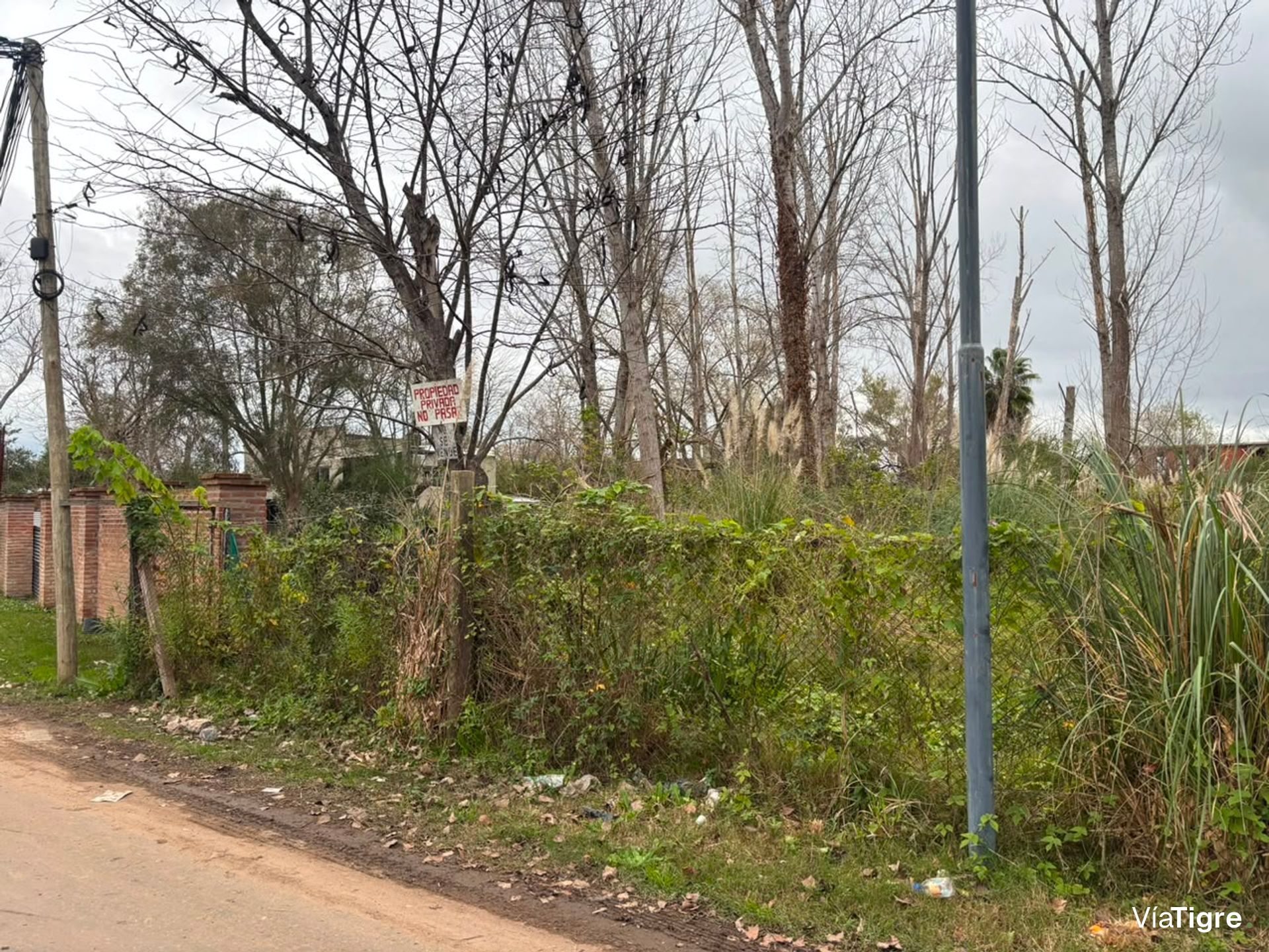 VENTA - AMPLIO LOTE DE 1.404 m² - R. DE MILBERG
