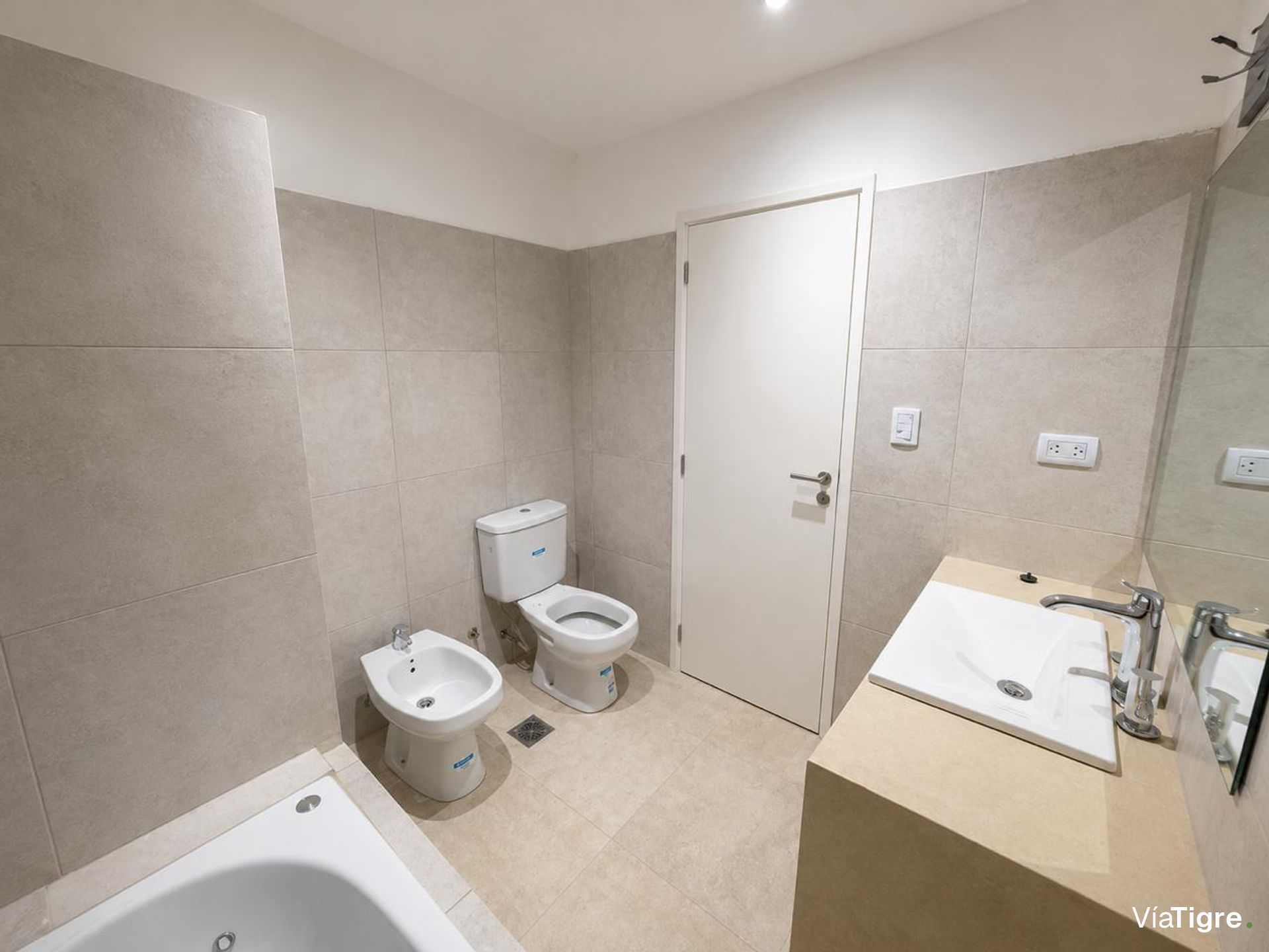 Venta Exclusivo Depto 3 Amb. Acepta Permuta
