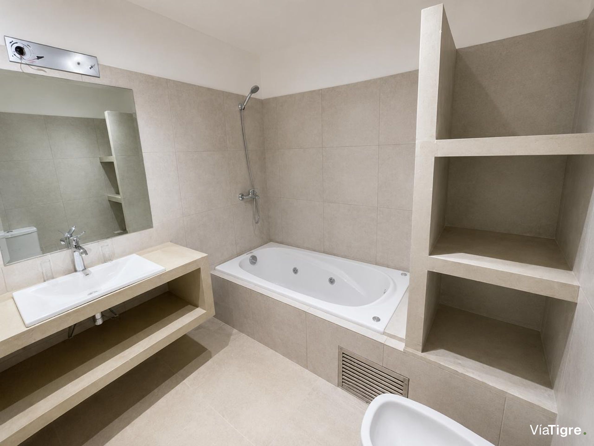 Venta Exclusivo Depto 3 Amb. Acepta Permuta