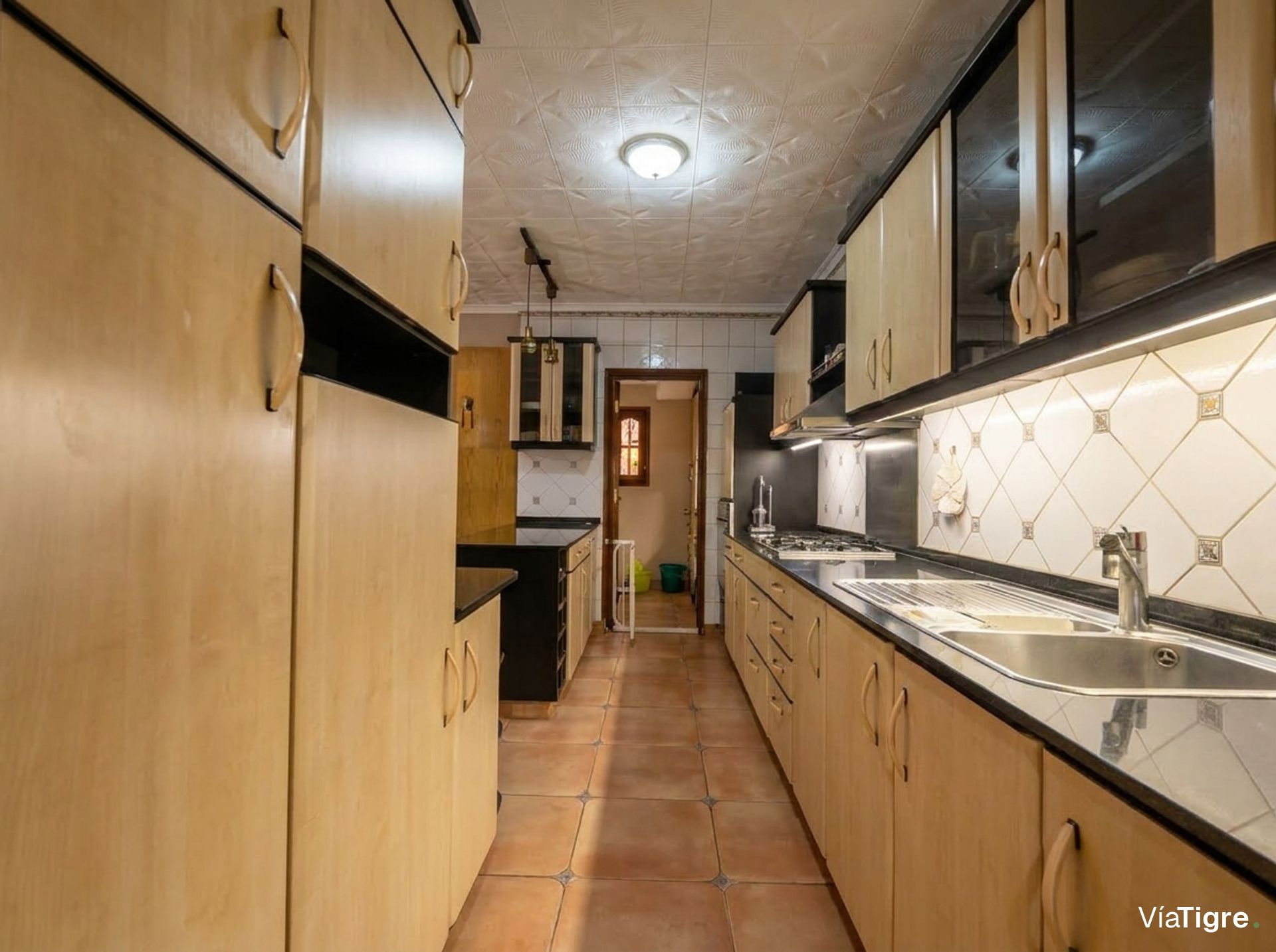 Casa en venta en Boulogne. Jardin, pileta parrilla