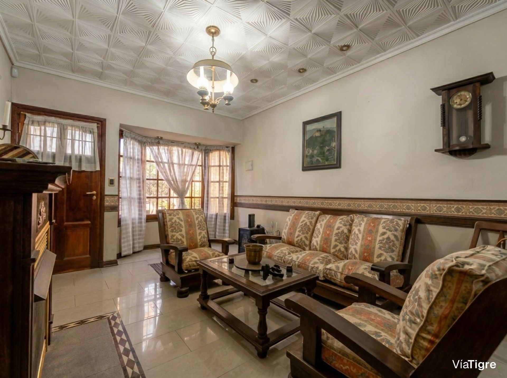 Casa en venta en Boulogne. Jardin, pileta parrilla