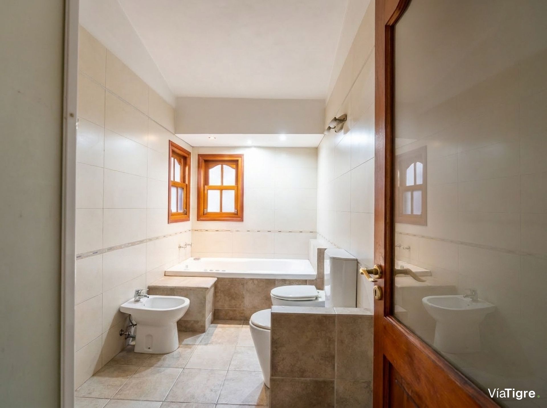 Casa en venta en Boulogne. Jardin, pileta parrilla