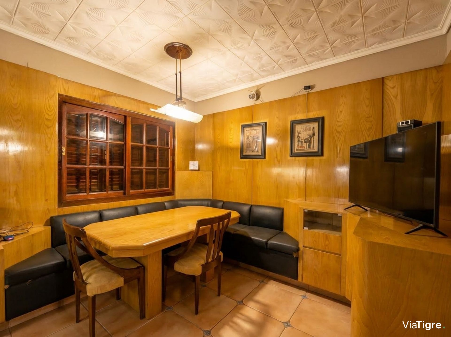 Casa en venta en Boulogne. Jardin, pileta parrilla