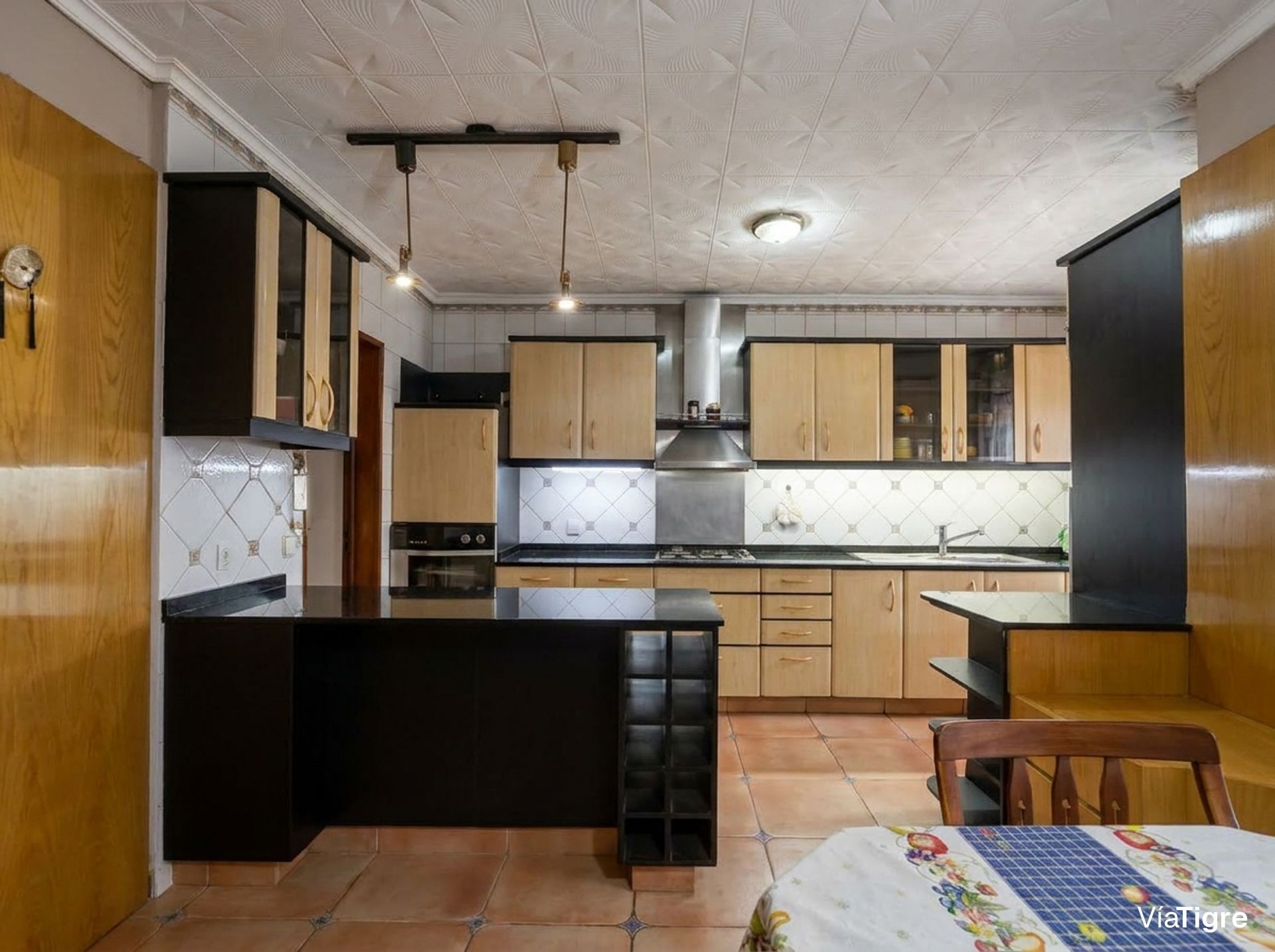Casa en venta en Boulogne. Jardin, pileta parrilla