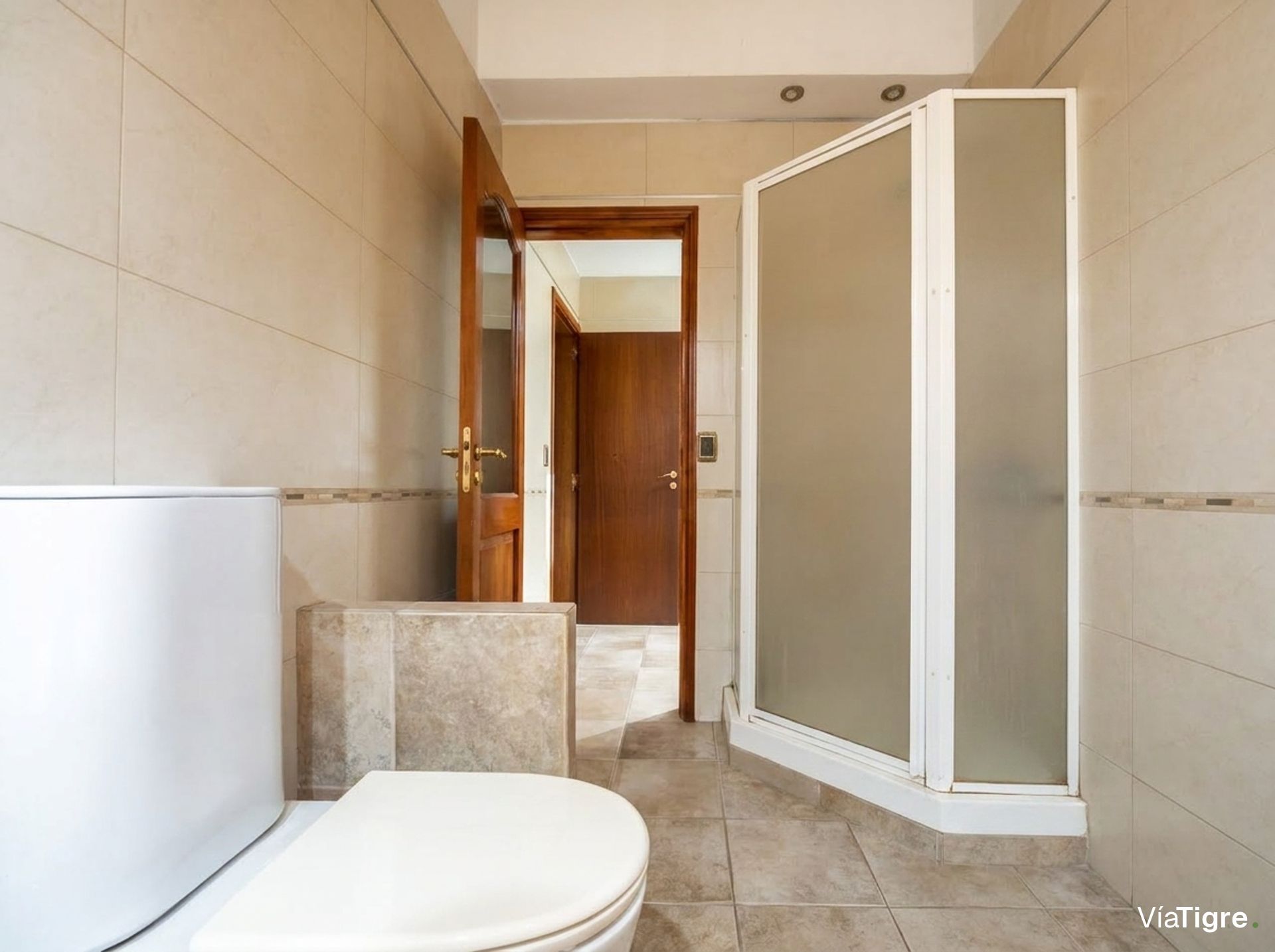Casa en venta en Boulogne. Jardin, pileta parrilla